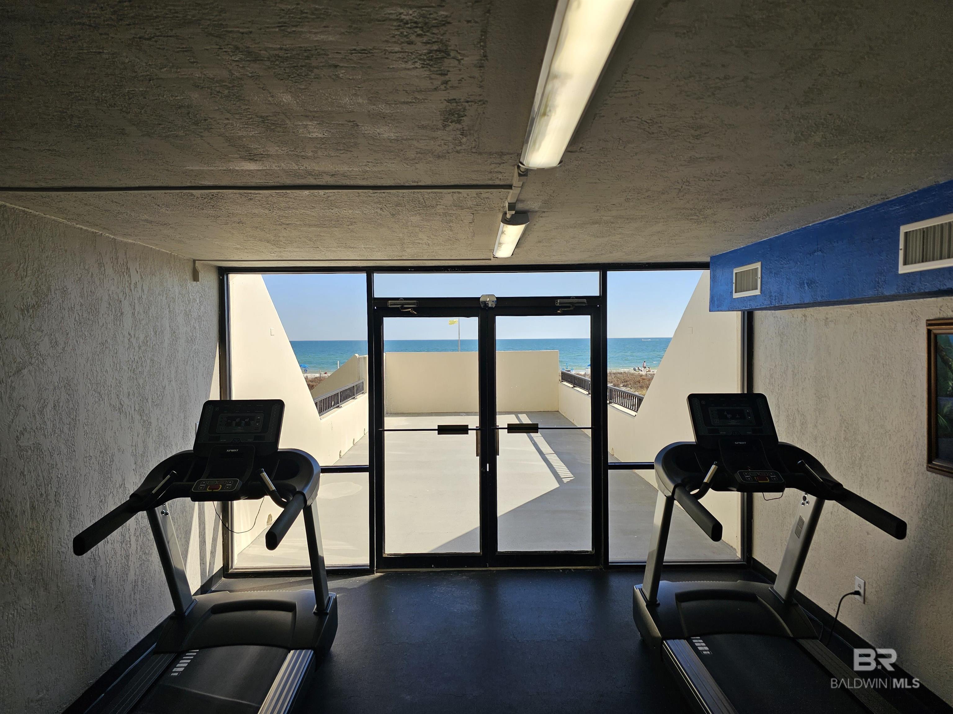 407 W Beach Boulevard 874