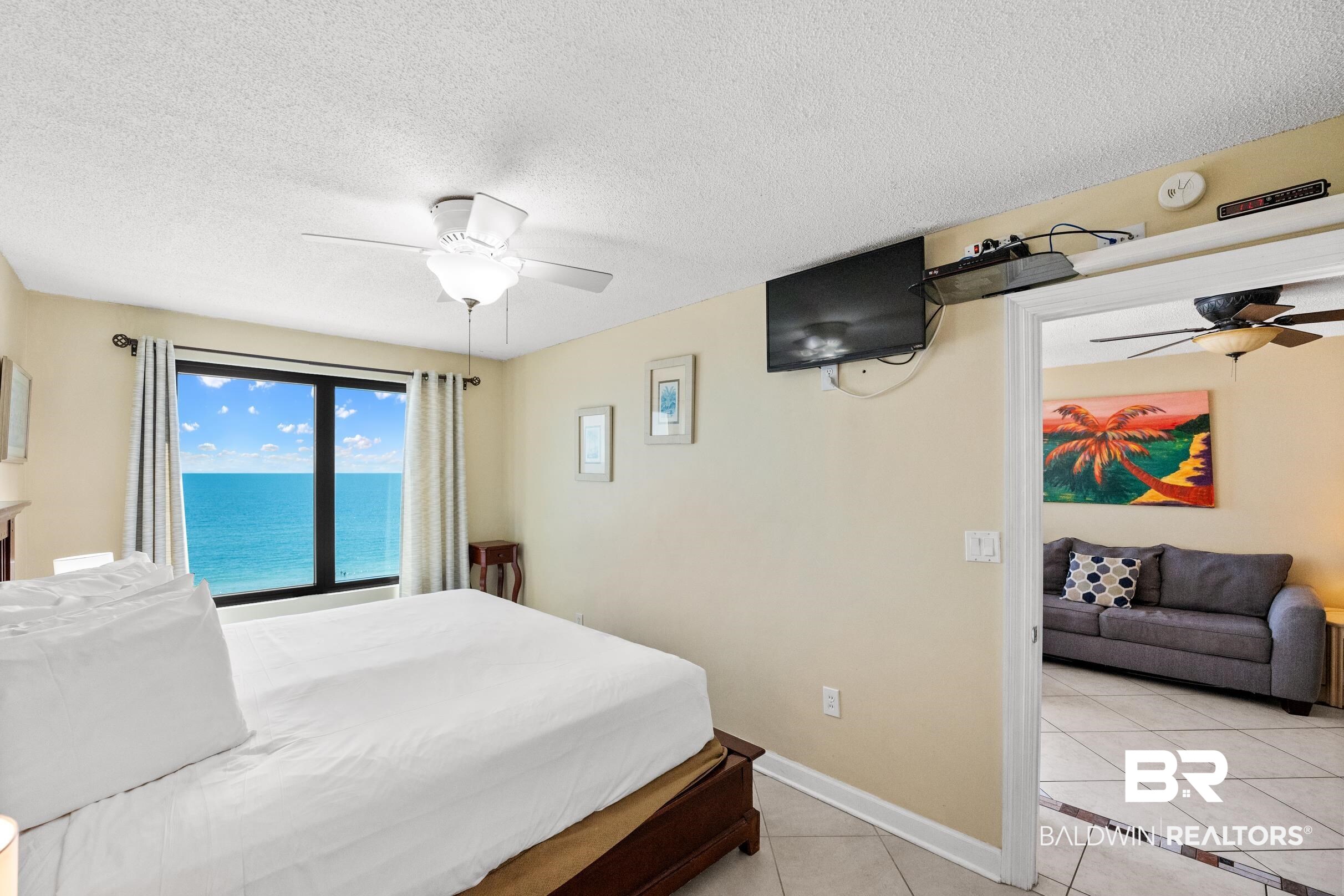 407 W Beach Boulevard 874
