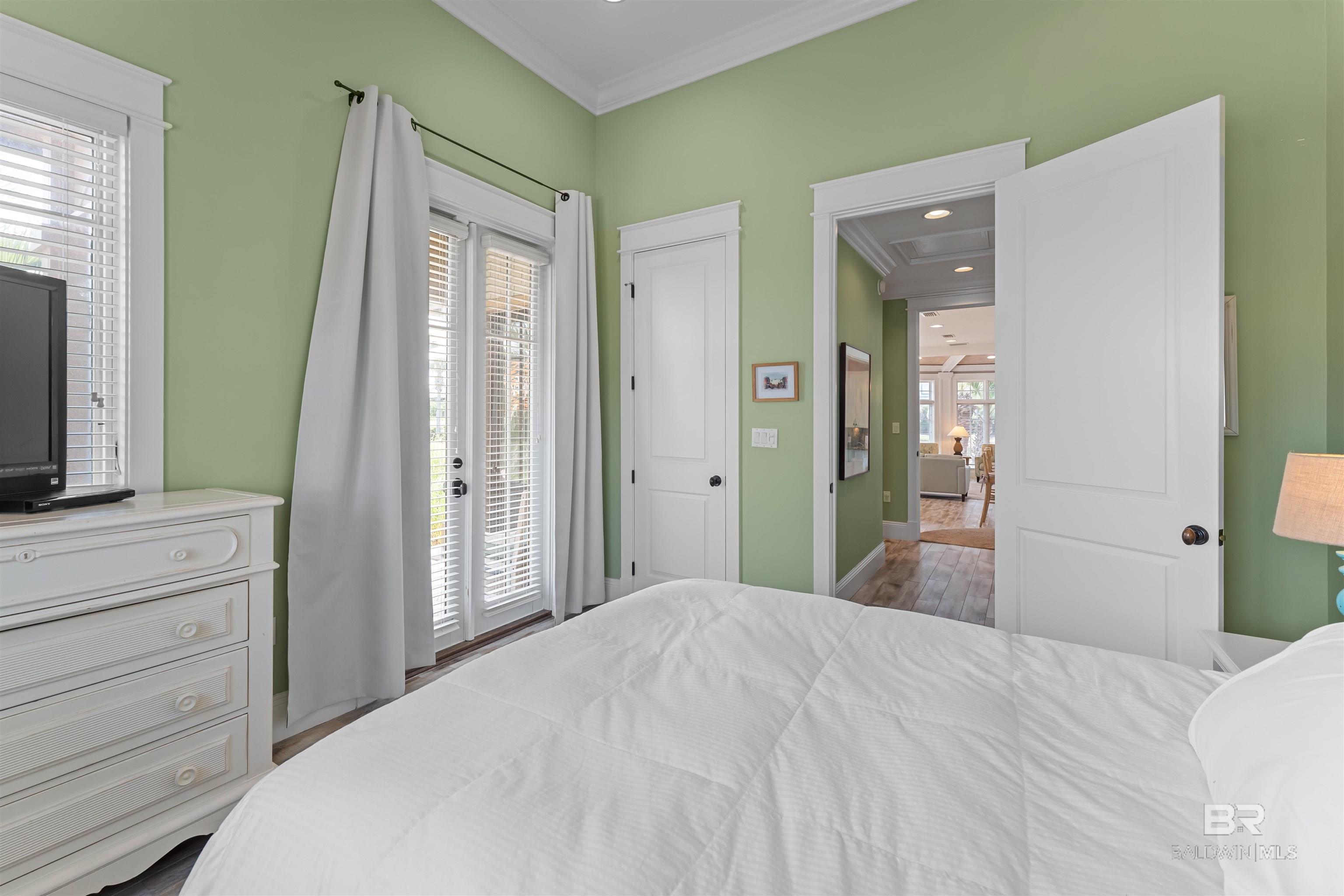 8662 Greenwich Court