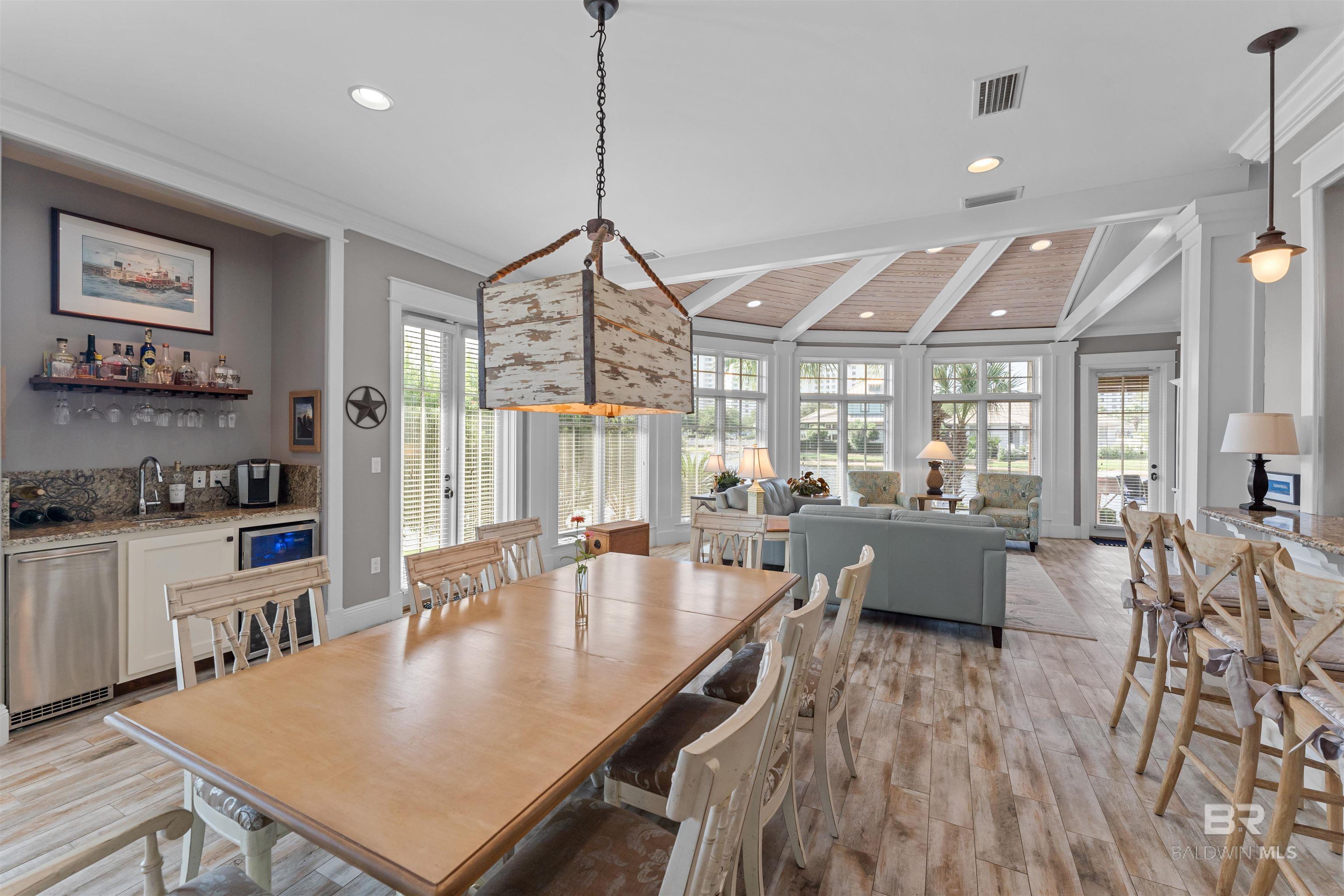 8662 Greenwich Court