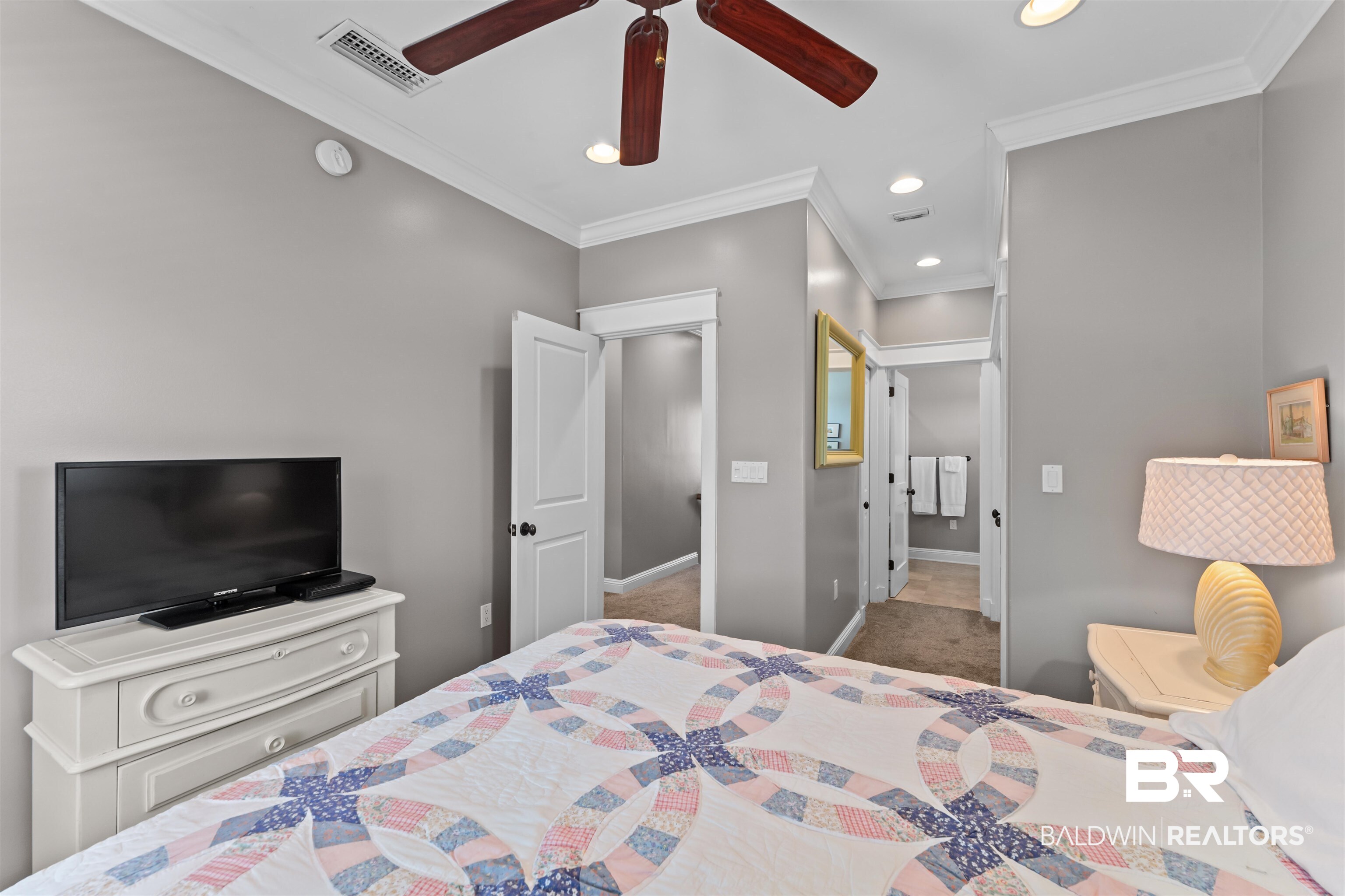 8662 Greenwich Court
