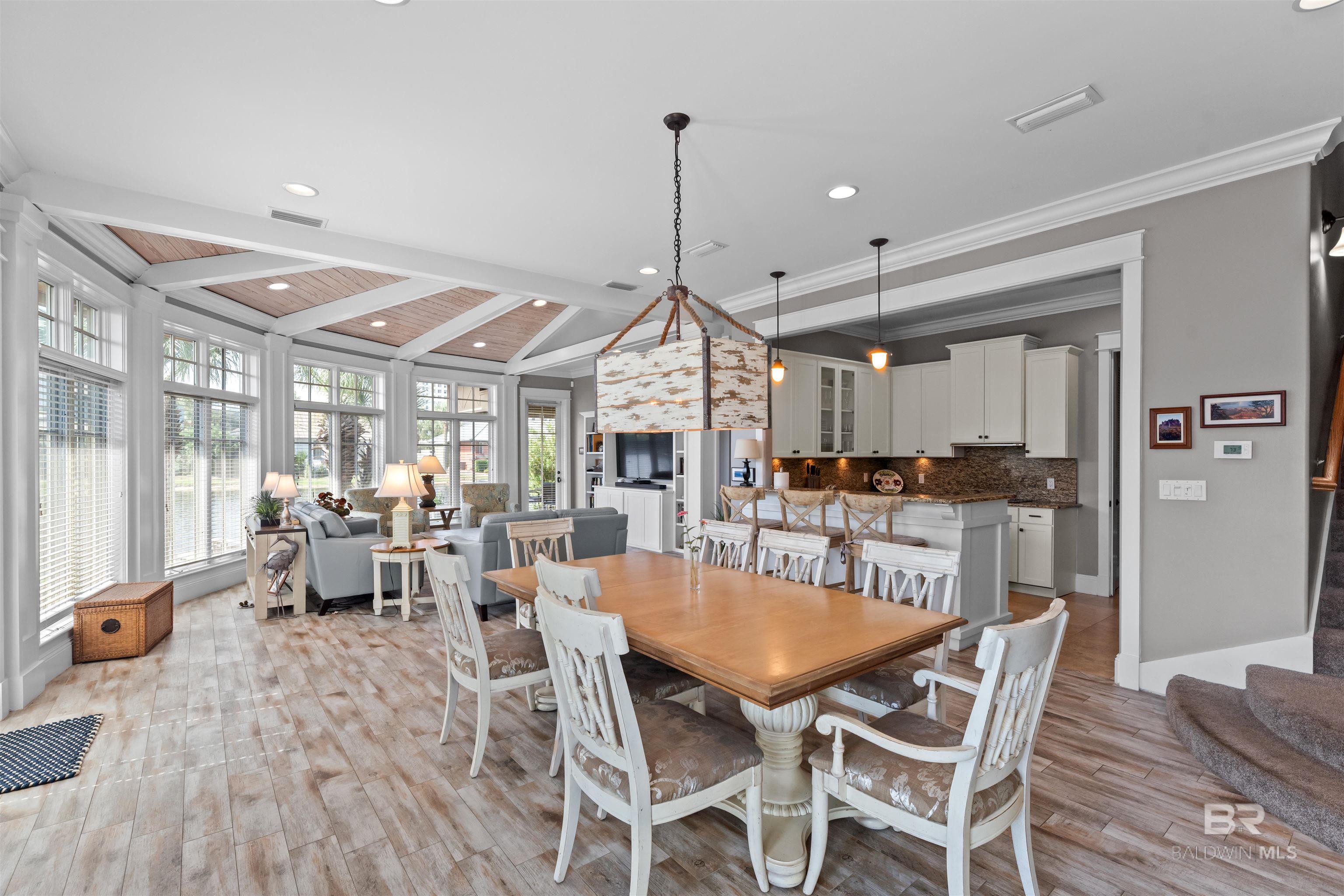 8662 Greenwich Court