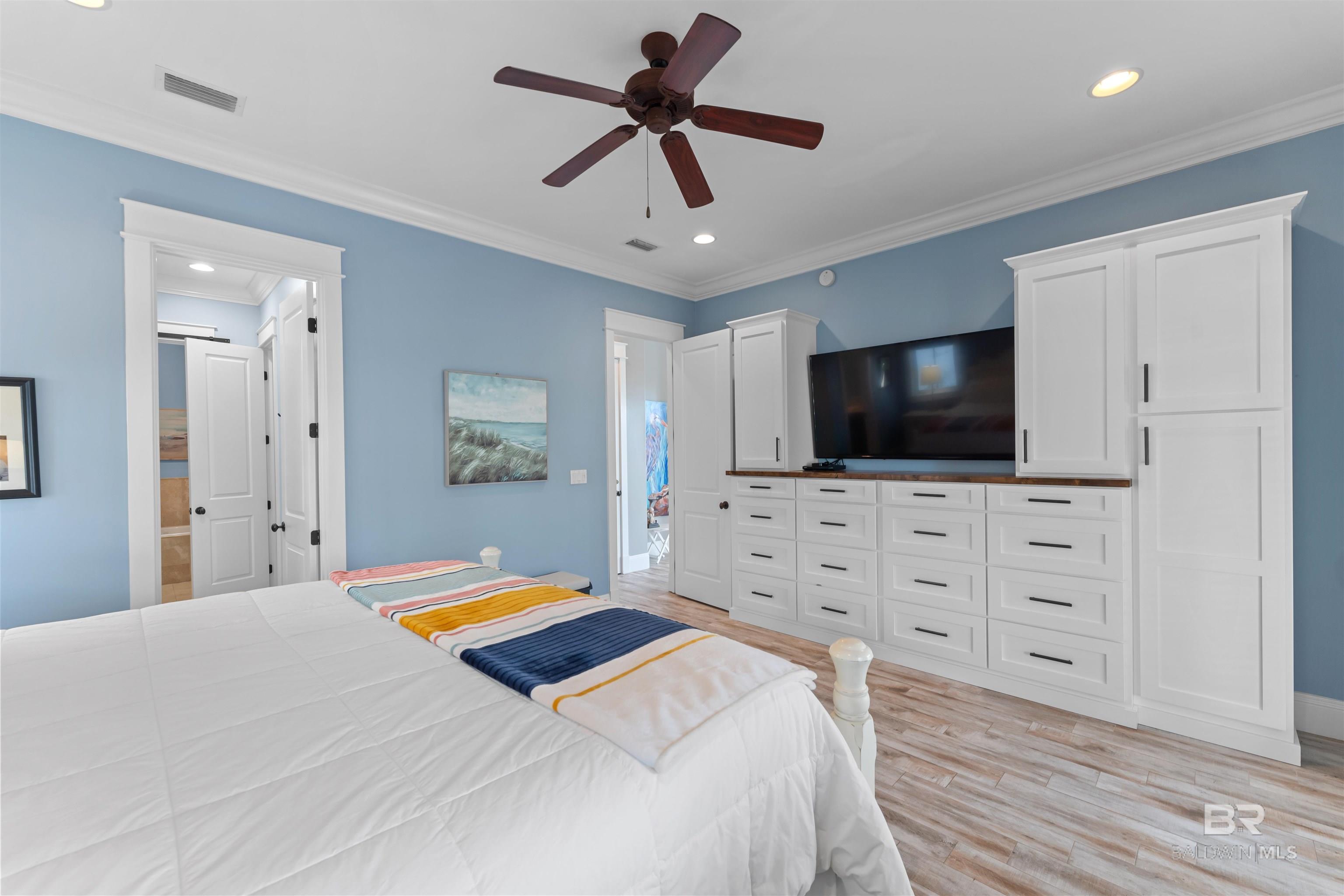 8662 Greenwich Court