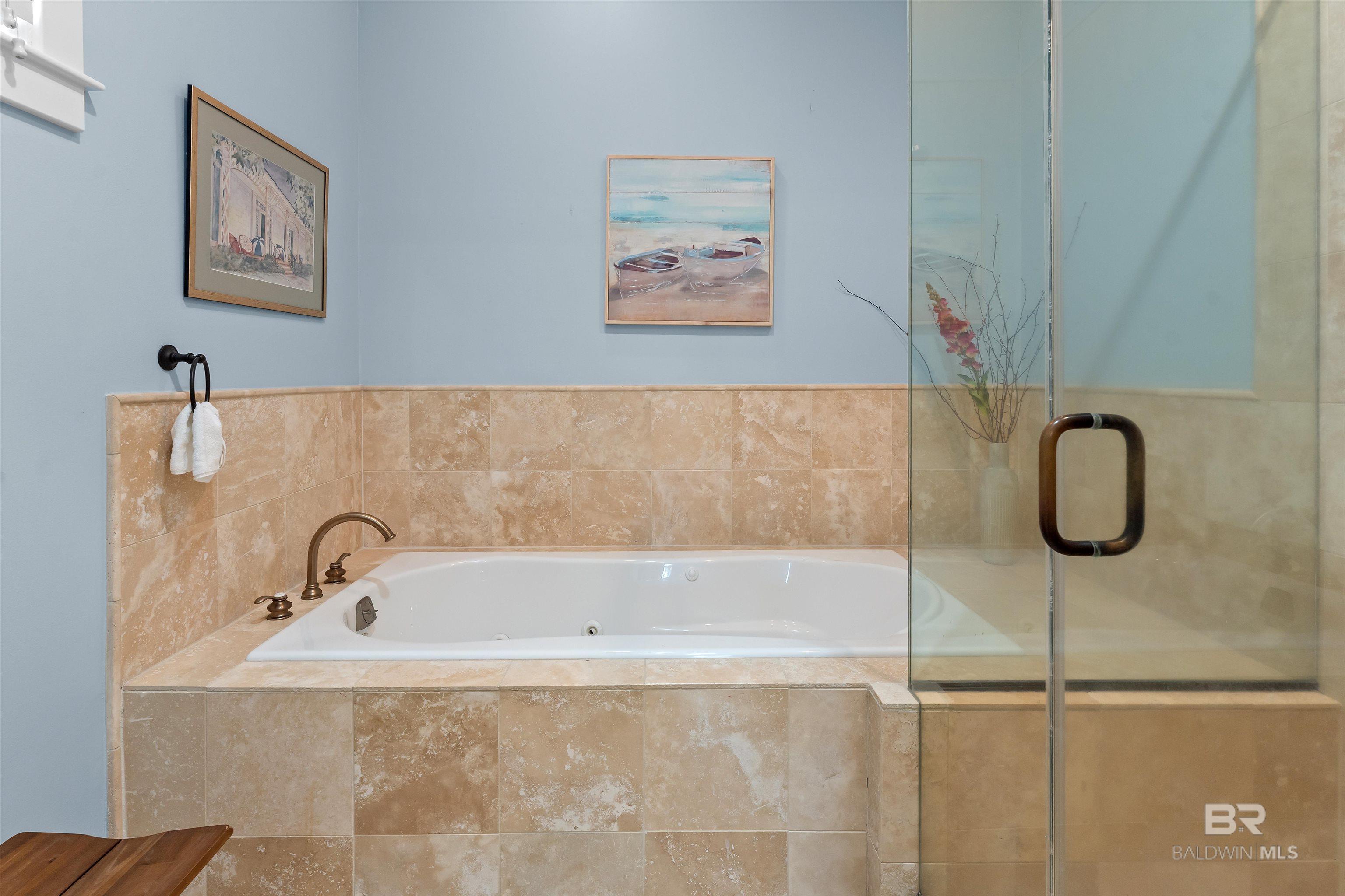 8662 Greenwich Court