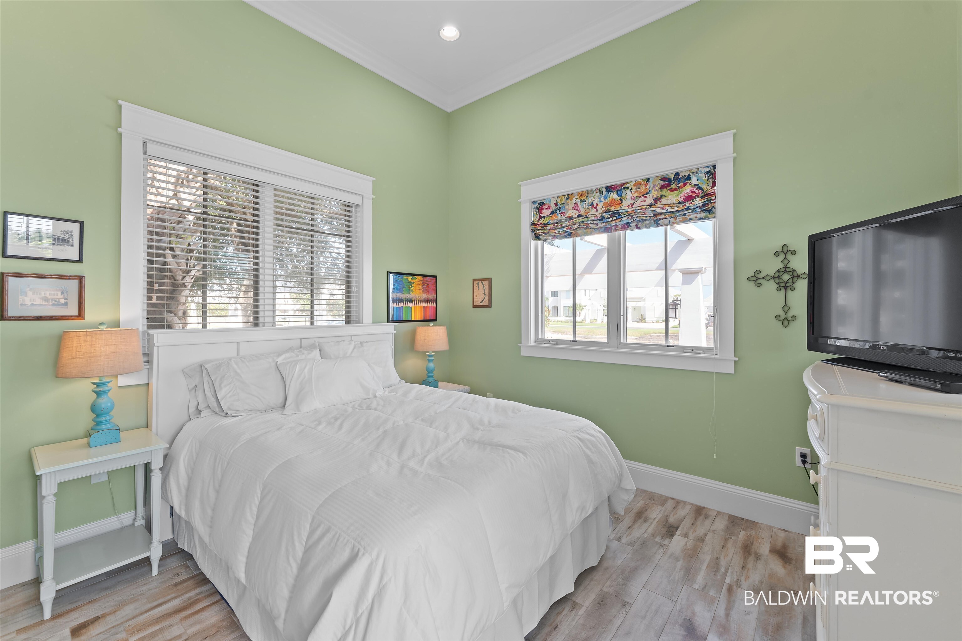 8662 Greenwich Court