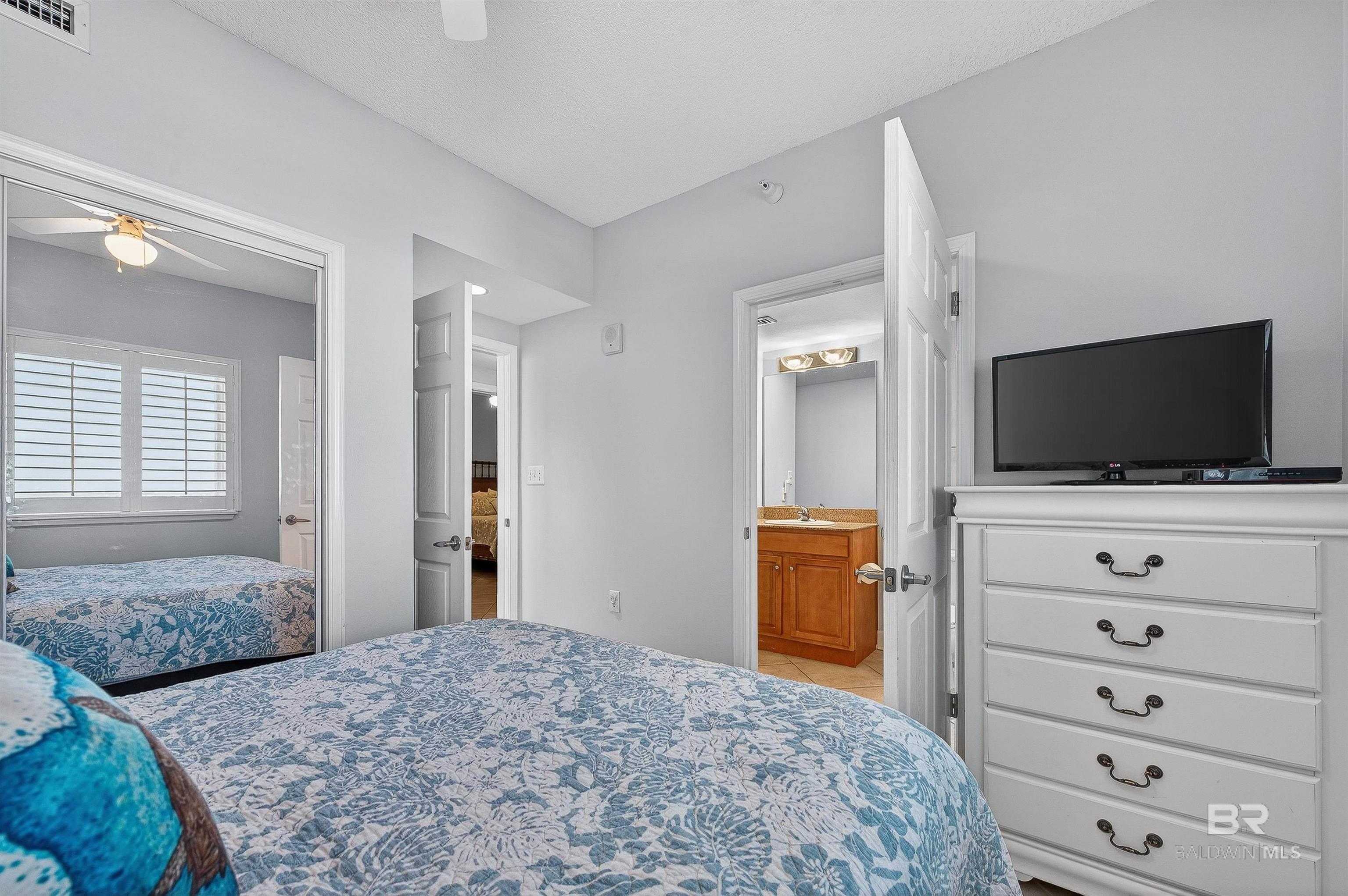 1524 W Beach Boulevard 1407