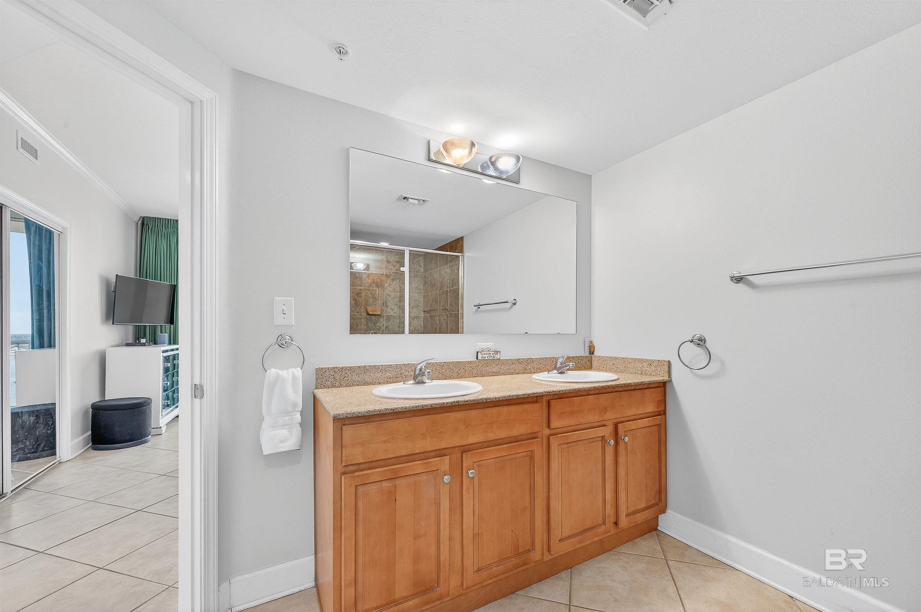 1524 W Beach Boulevard 1407