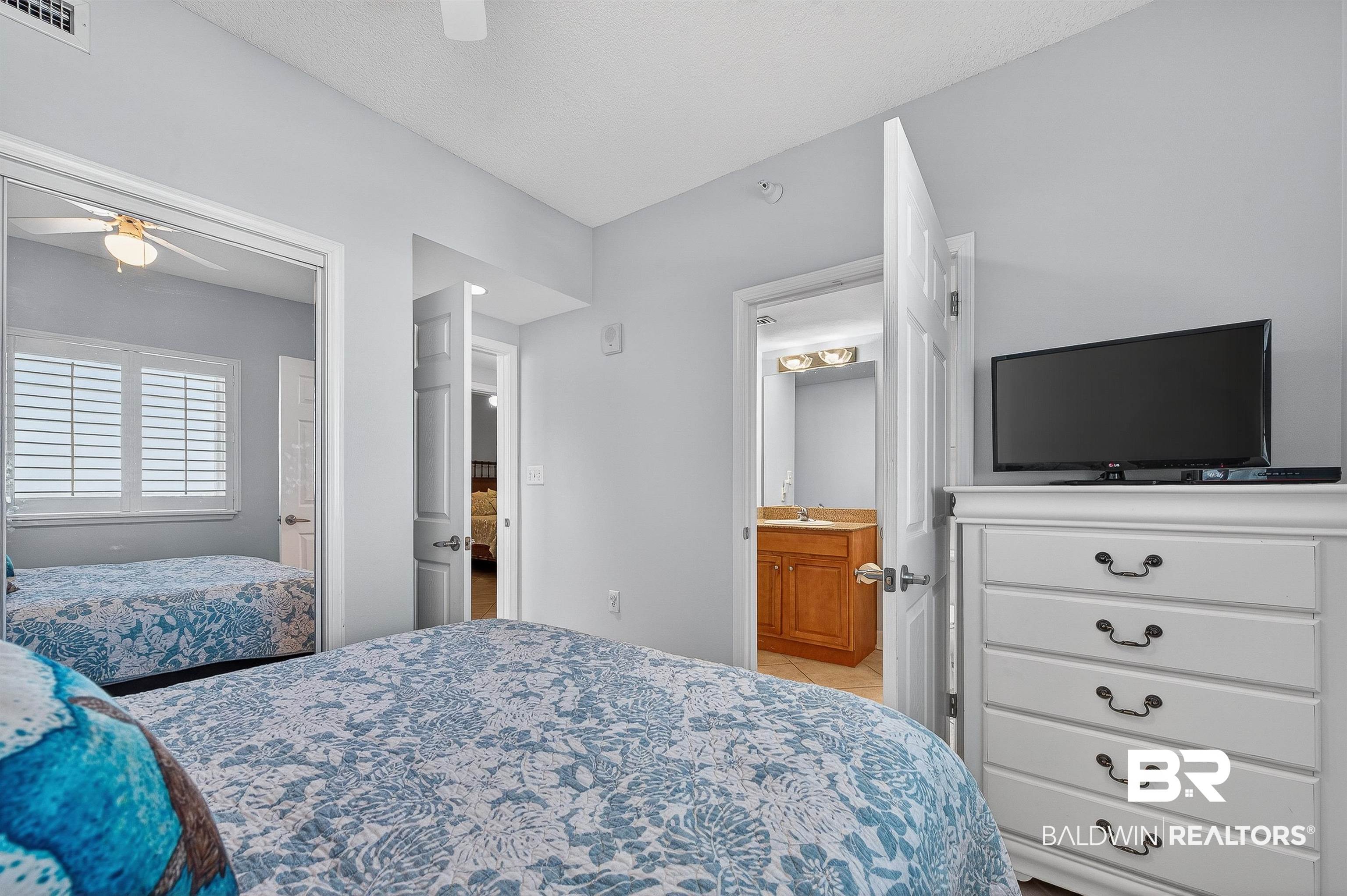 1524 W Beach Boulevard 1407