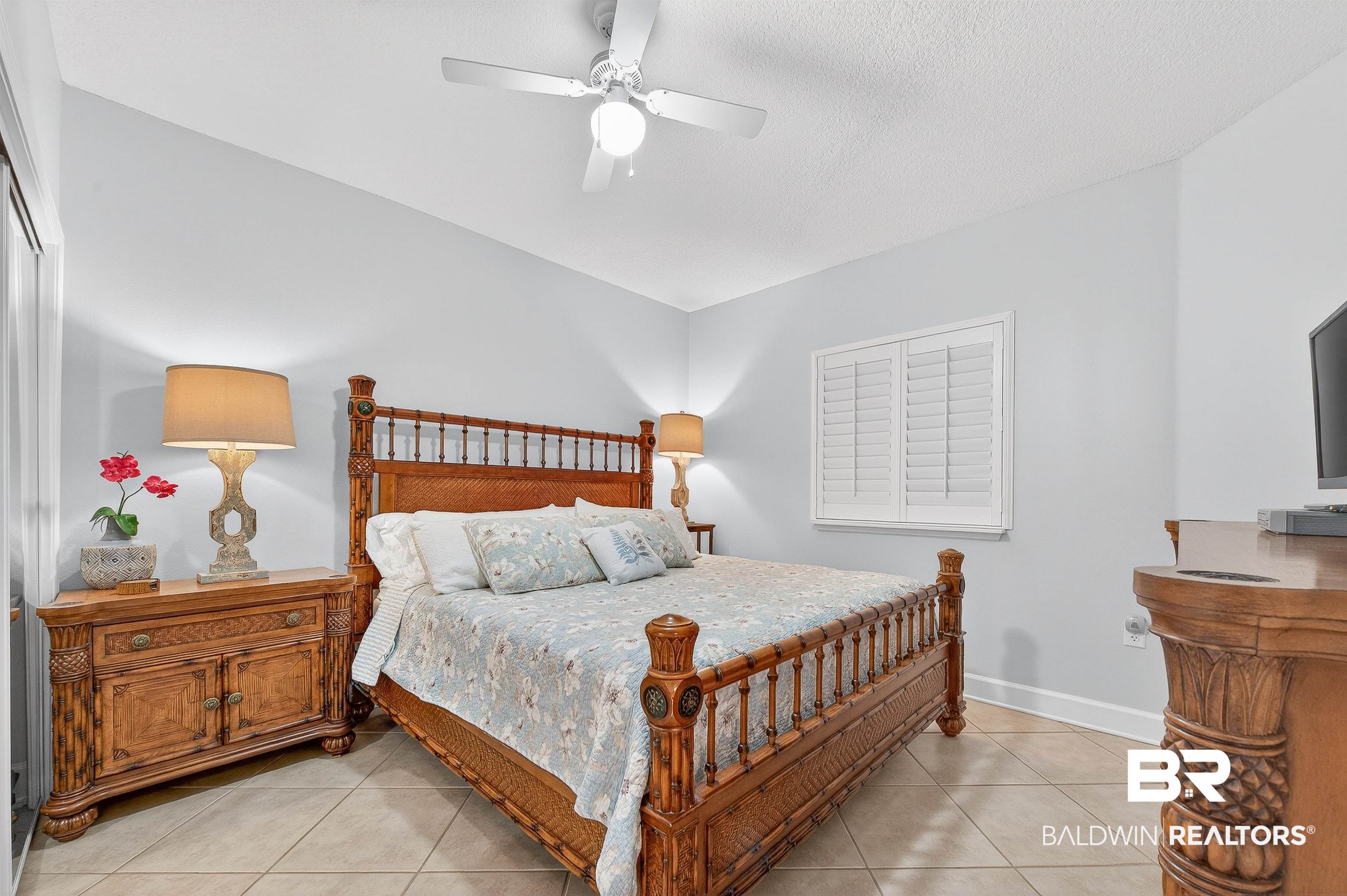 1524 W Beach Boulevard 1407