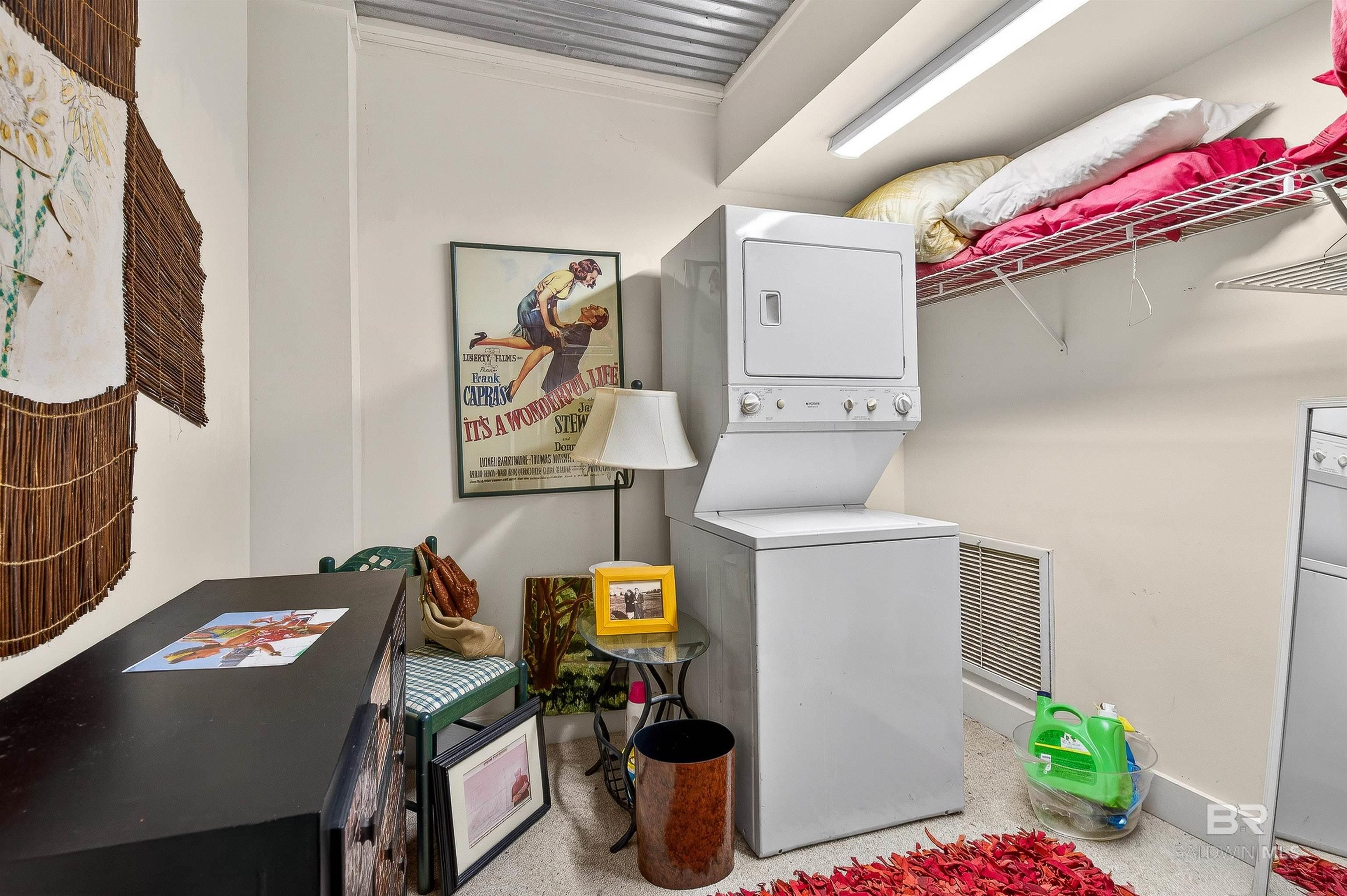 3376 Jefferson Avenue