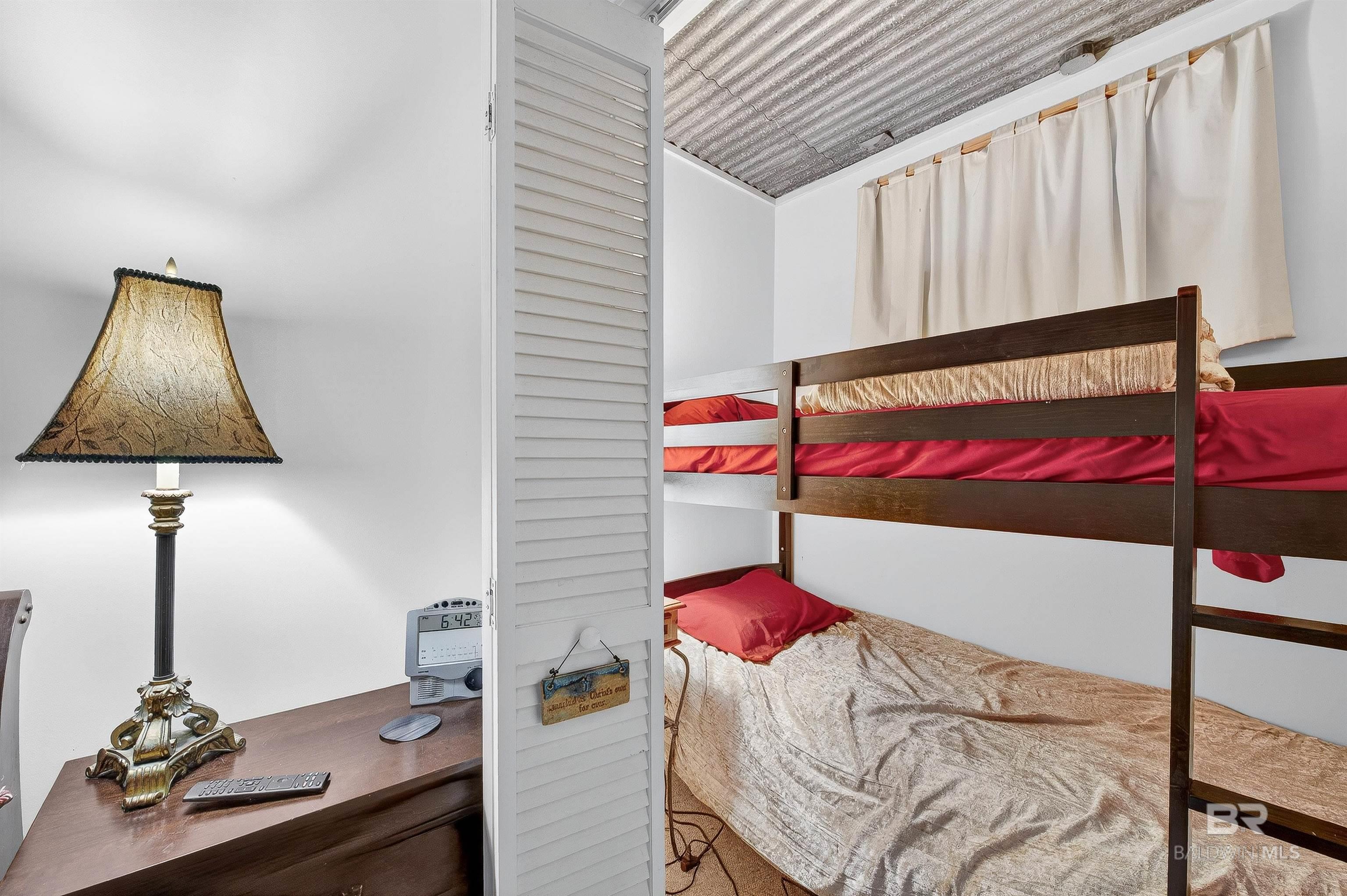 3376 Jefferson Avenue