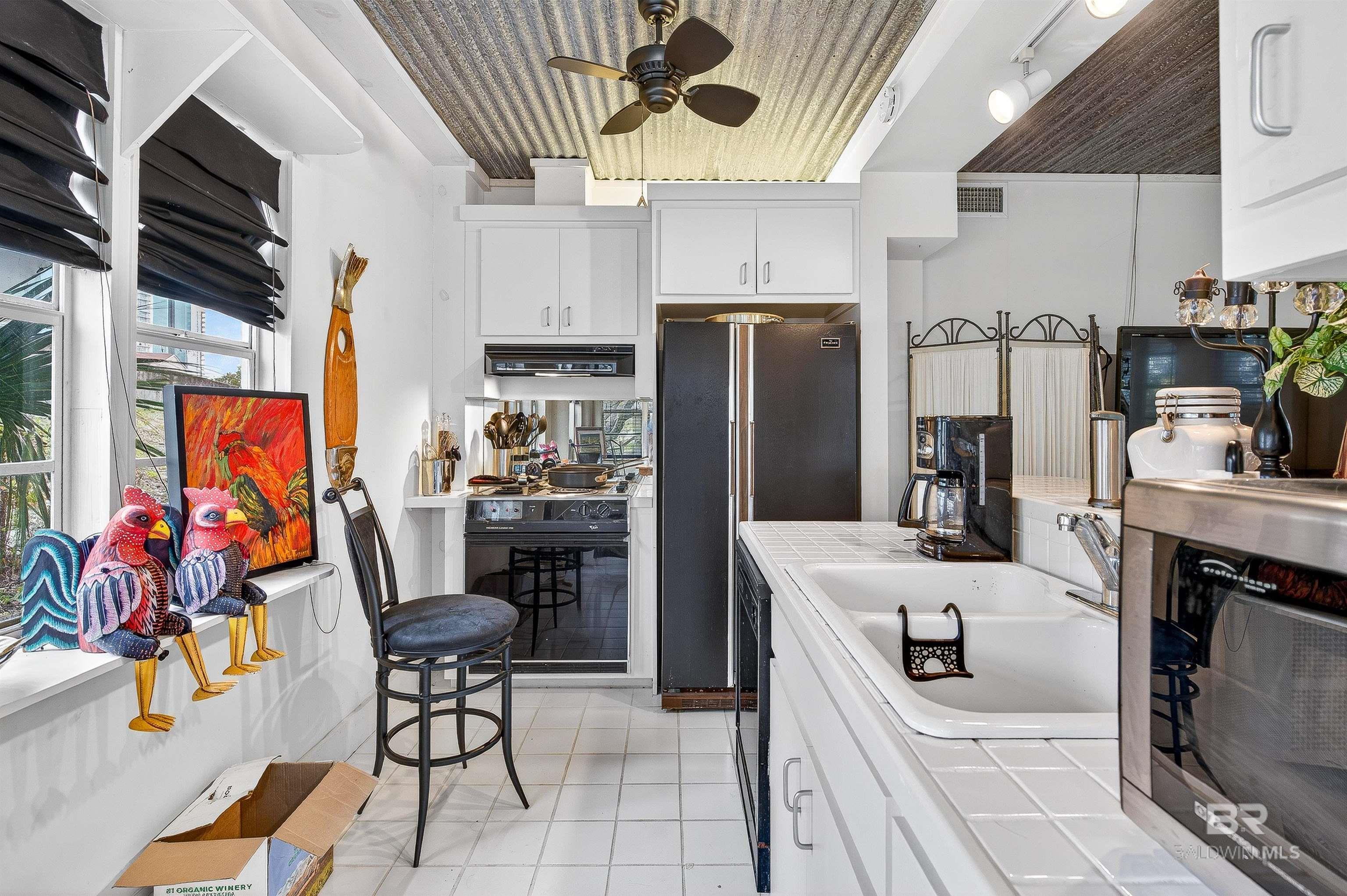 3376 Jefferson Avenue