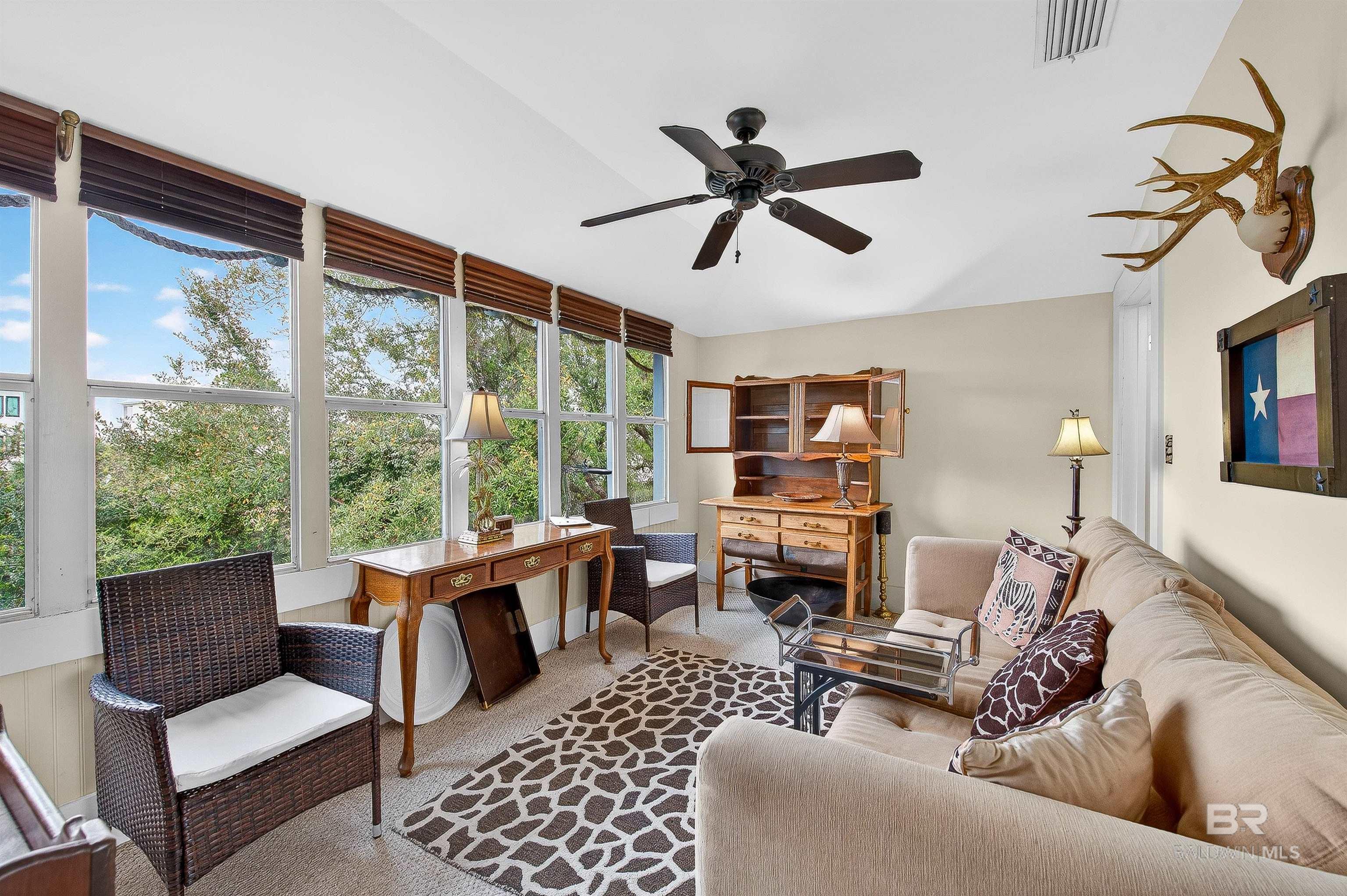 3376 Jefferson Avenue