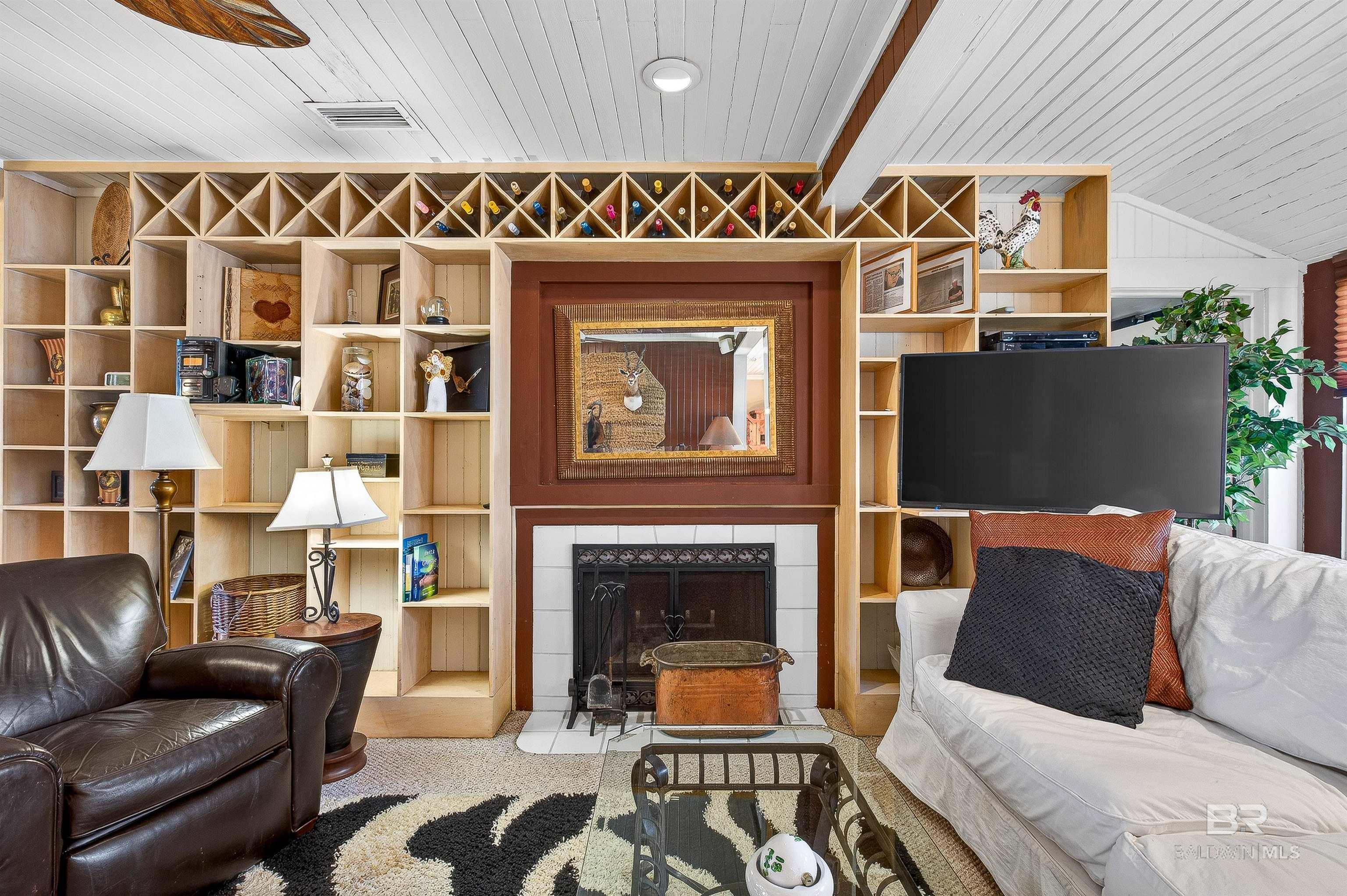 3376 Jefferson Avenue