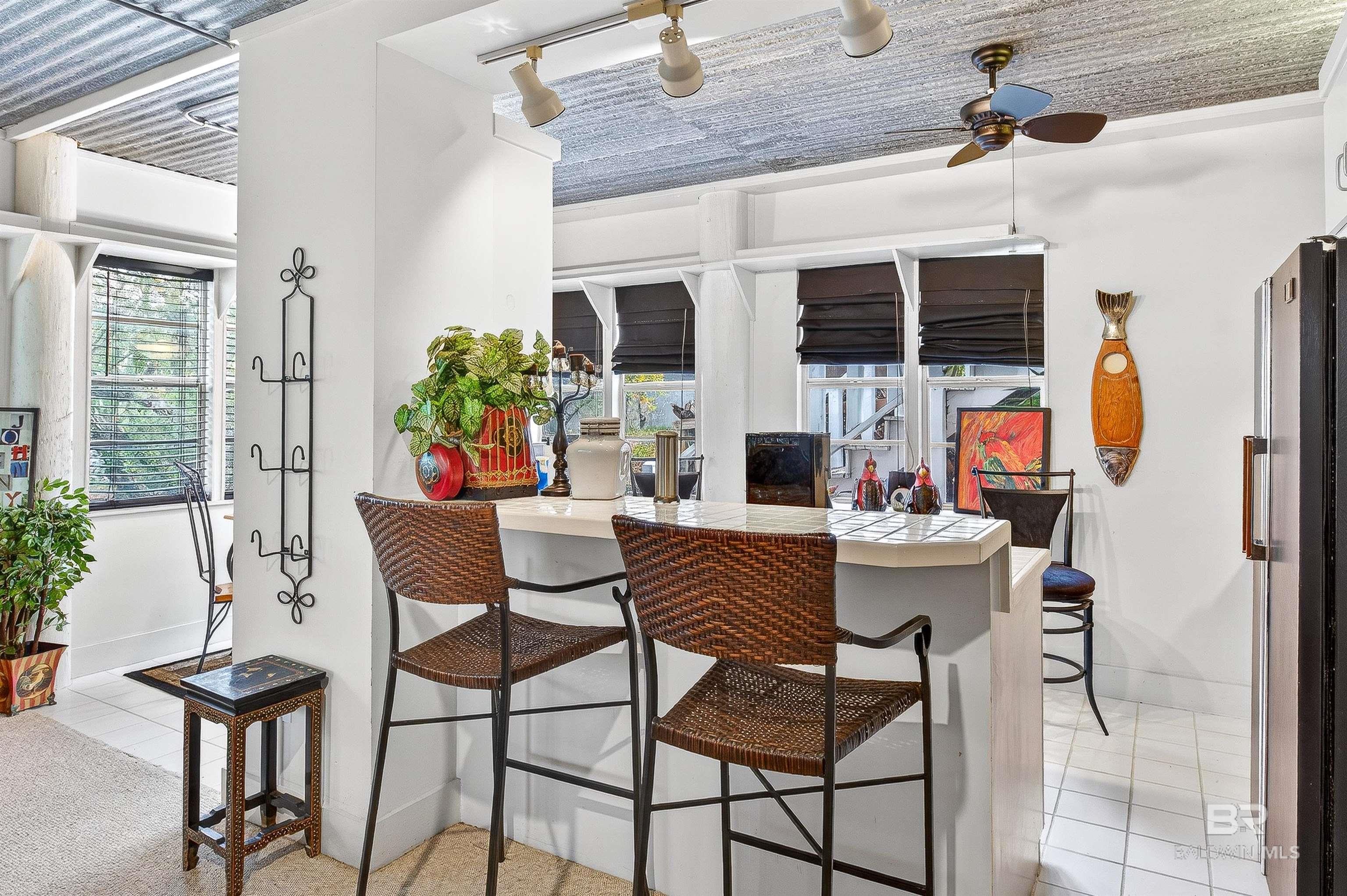 3376 Jefferson Avenue