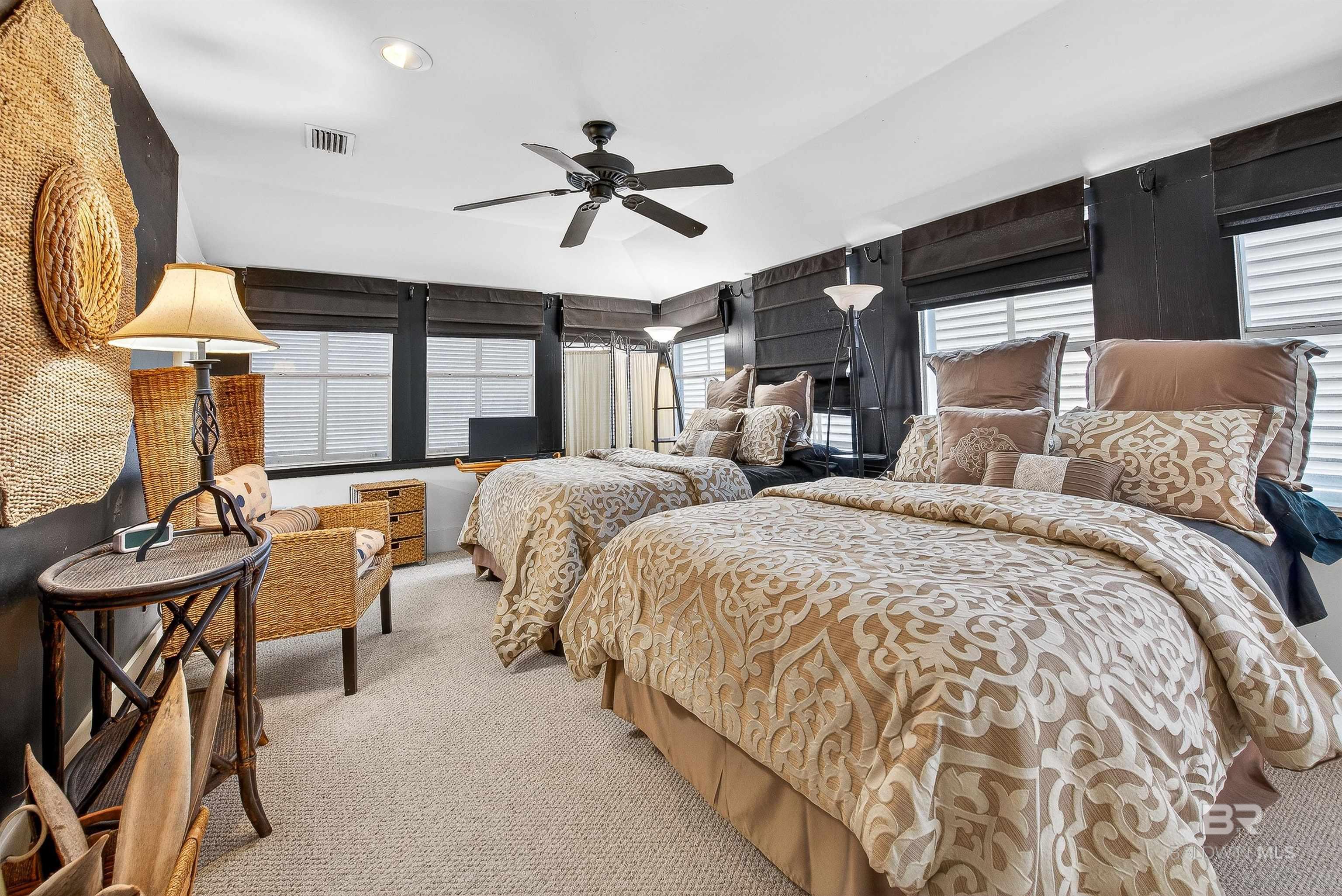 3376 Jefferson Avenue