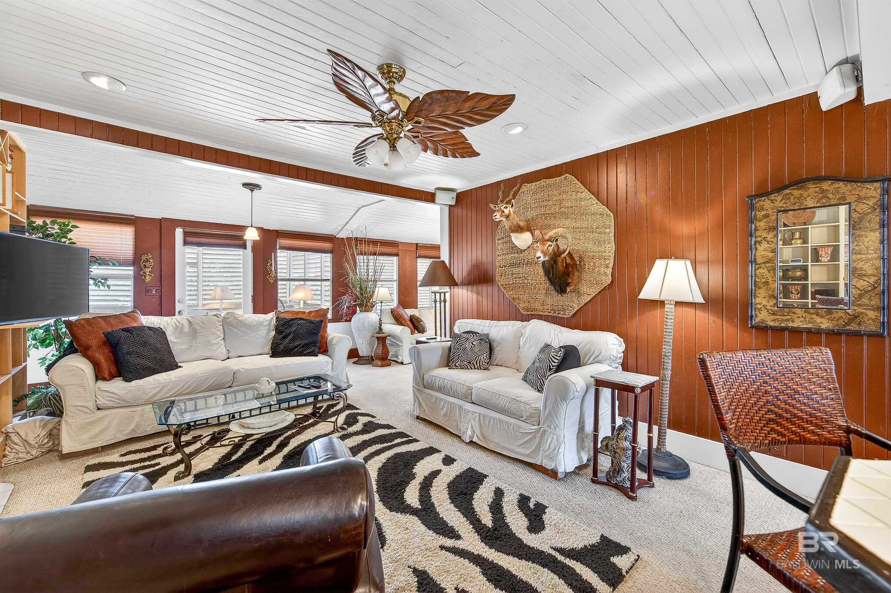 3376 Jefferson Avenue