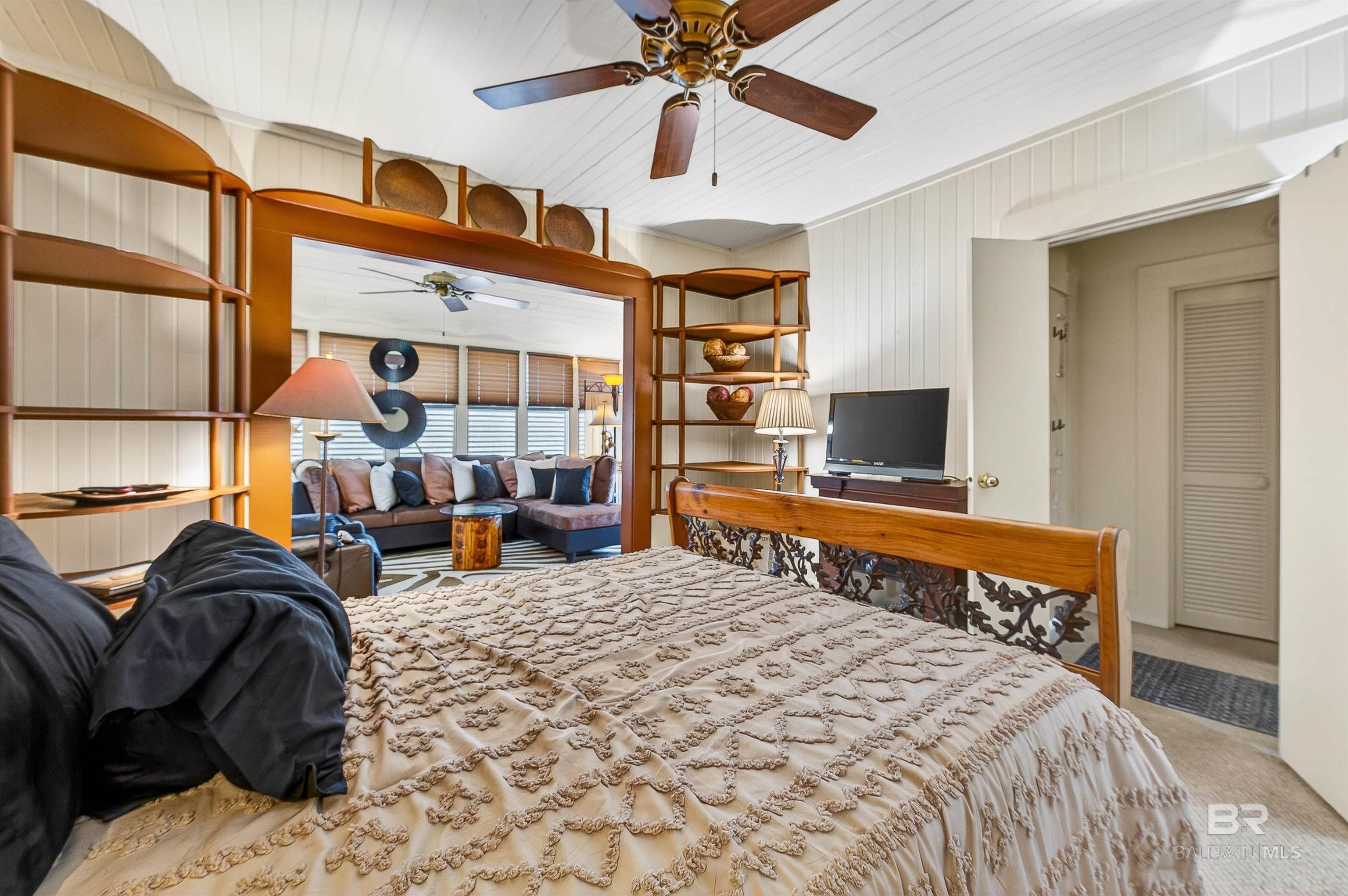 3376 Jefferson Avenue