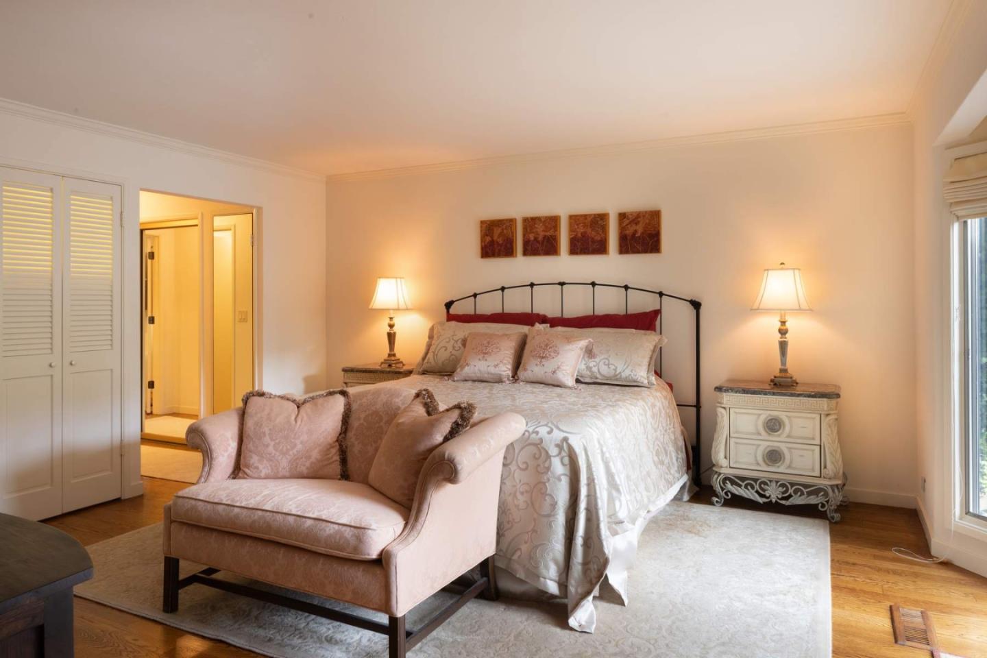 3041 Strawberry Hill RD