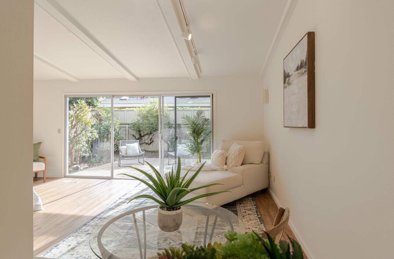 297 Hacienda