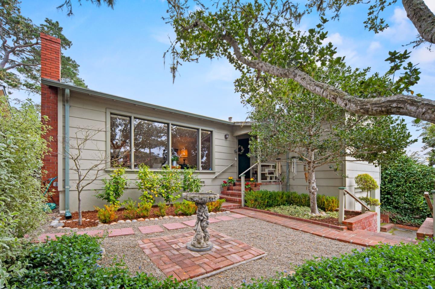 0 Carpenter 5 NE of 4th Street