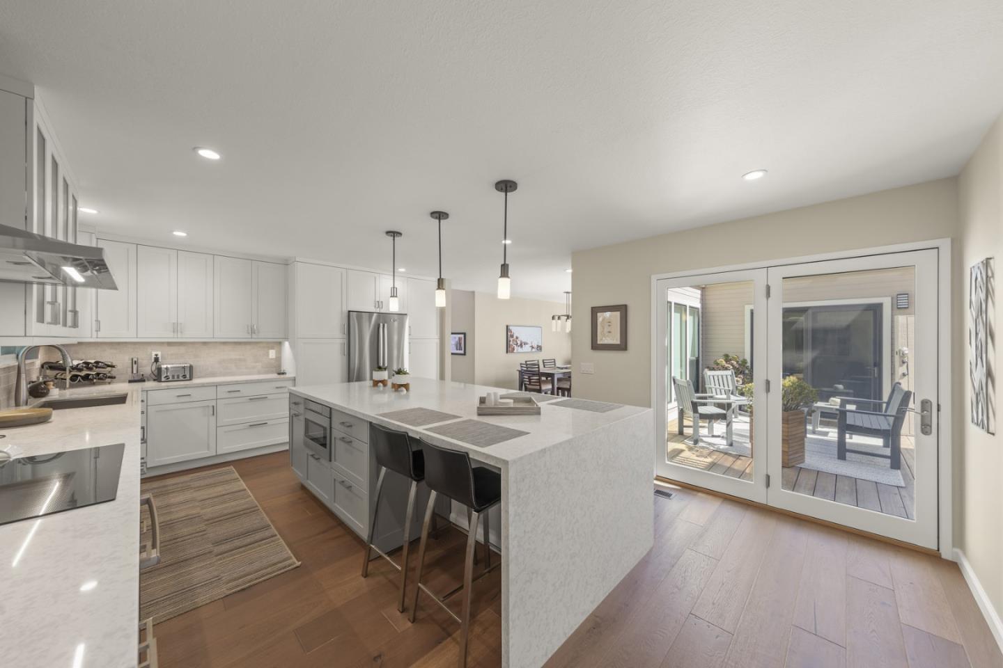 400 Mar Vista DR 5