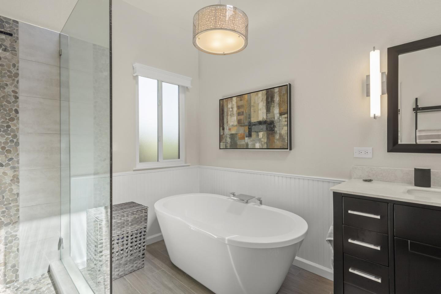 400 Mar Vista DR 5