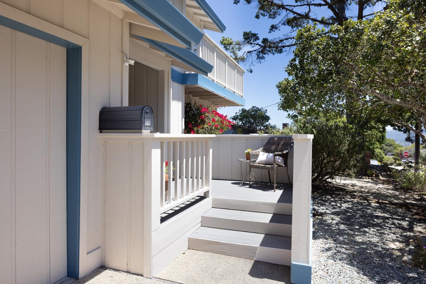 1220 Harrison Street