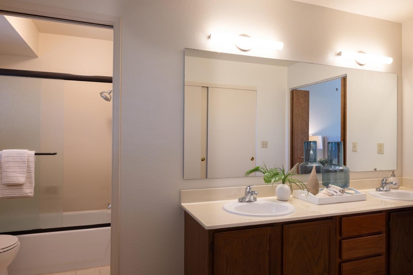 1220 Harrison Street