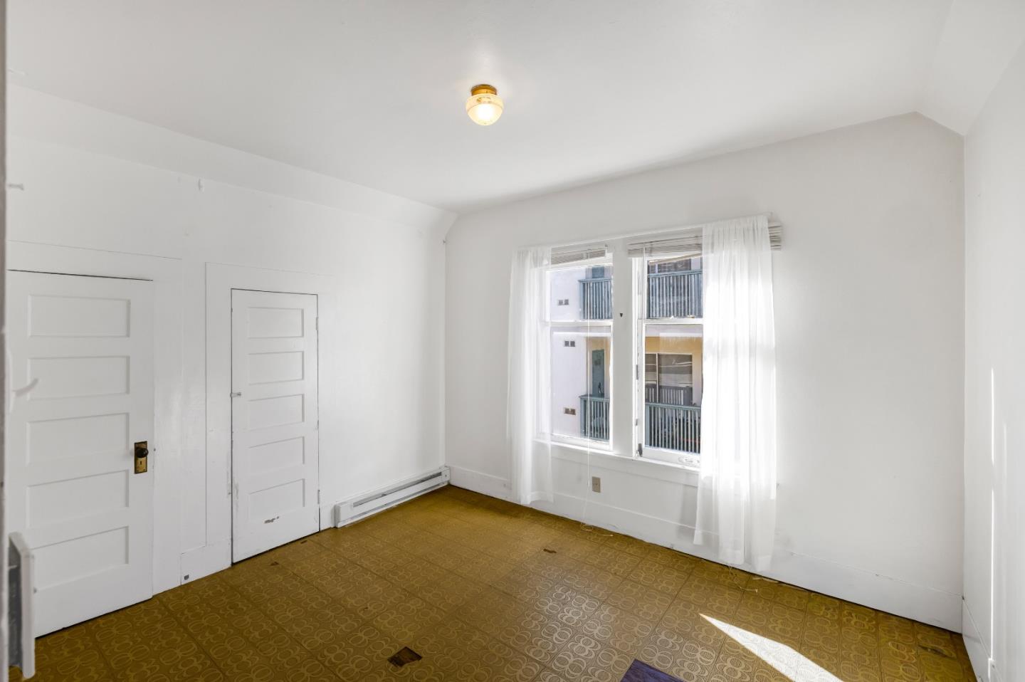 486 VAN BUREN ST