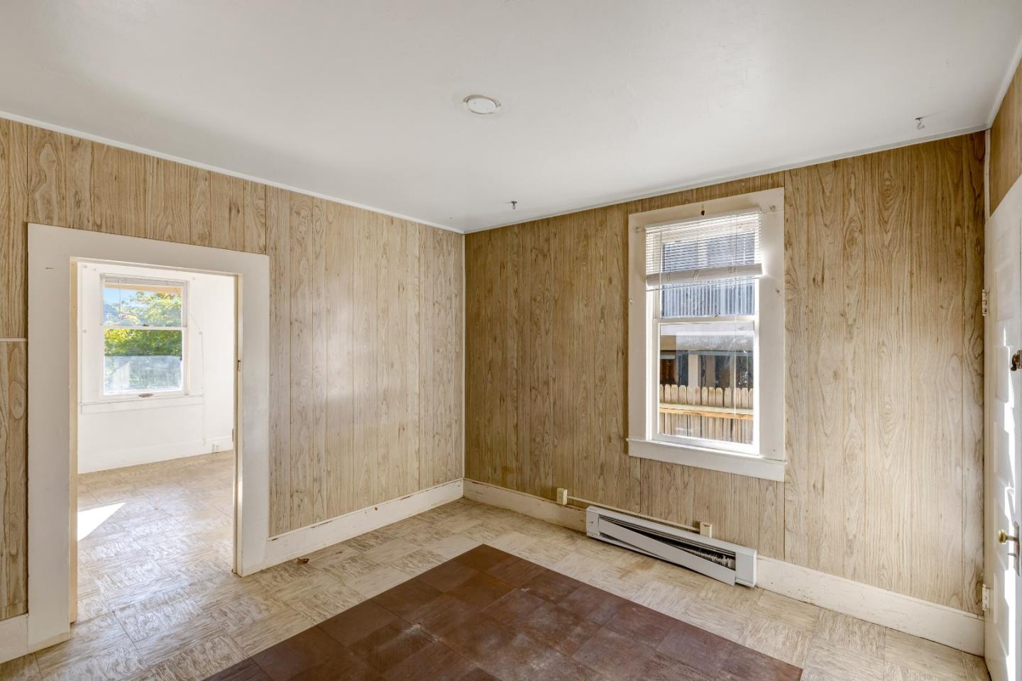 486 VAN BUREN ST