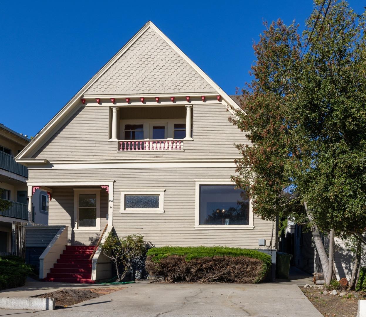 486 VAN BUREN ST