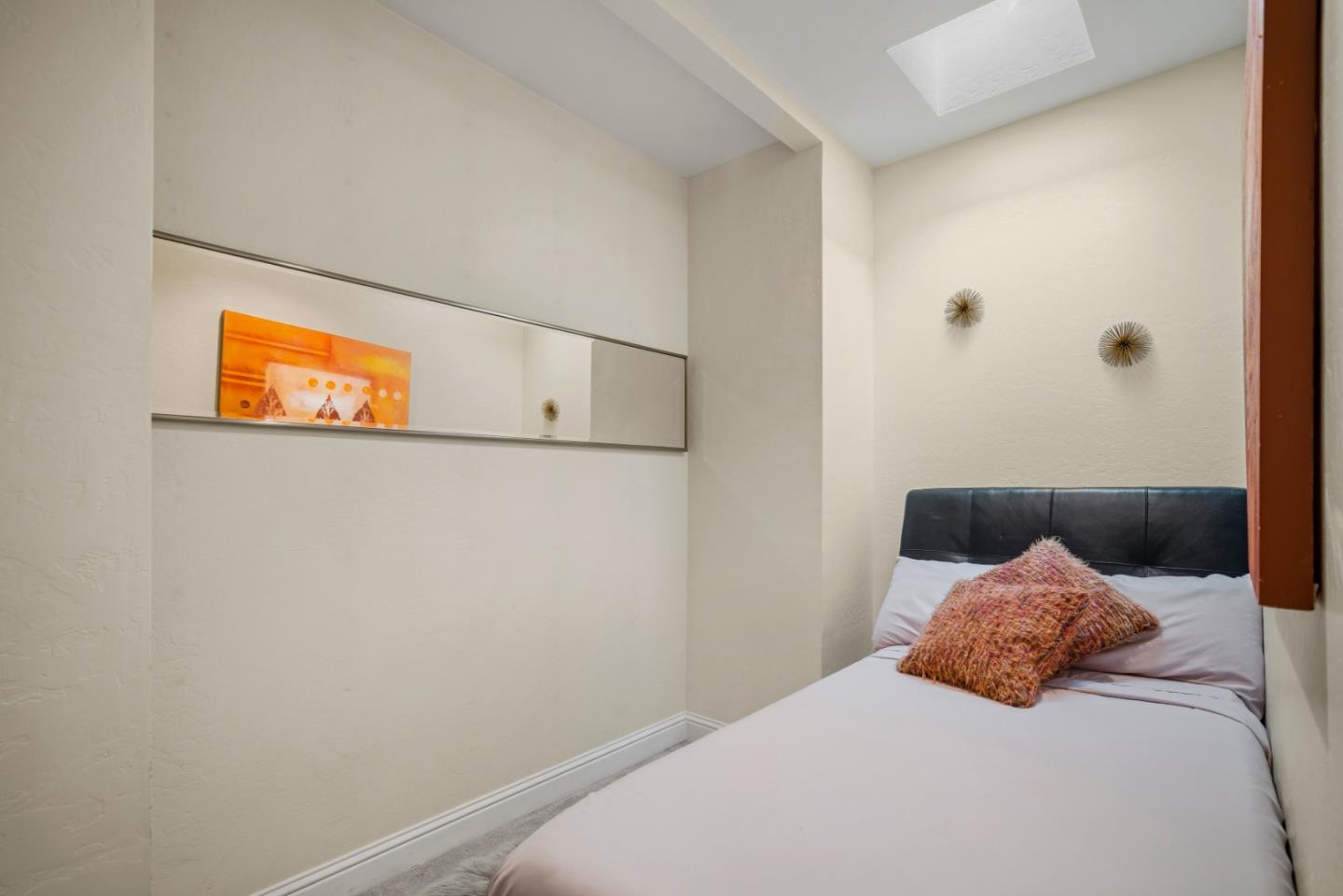 0 Mission 4 NE 5th Street 3N