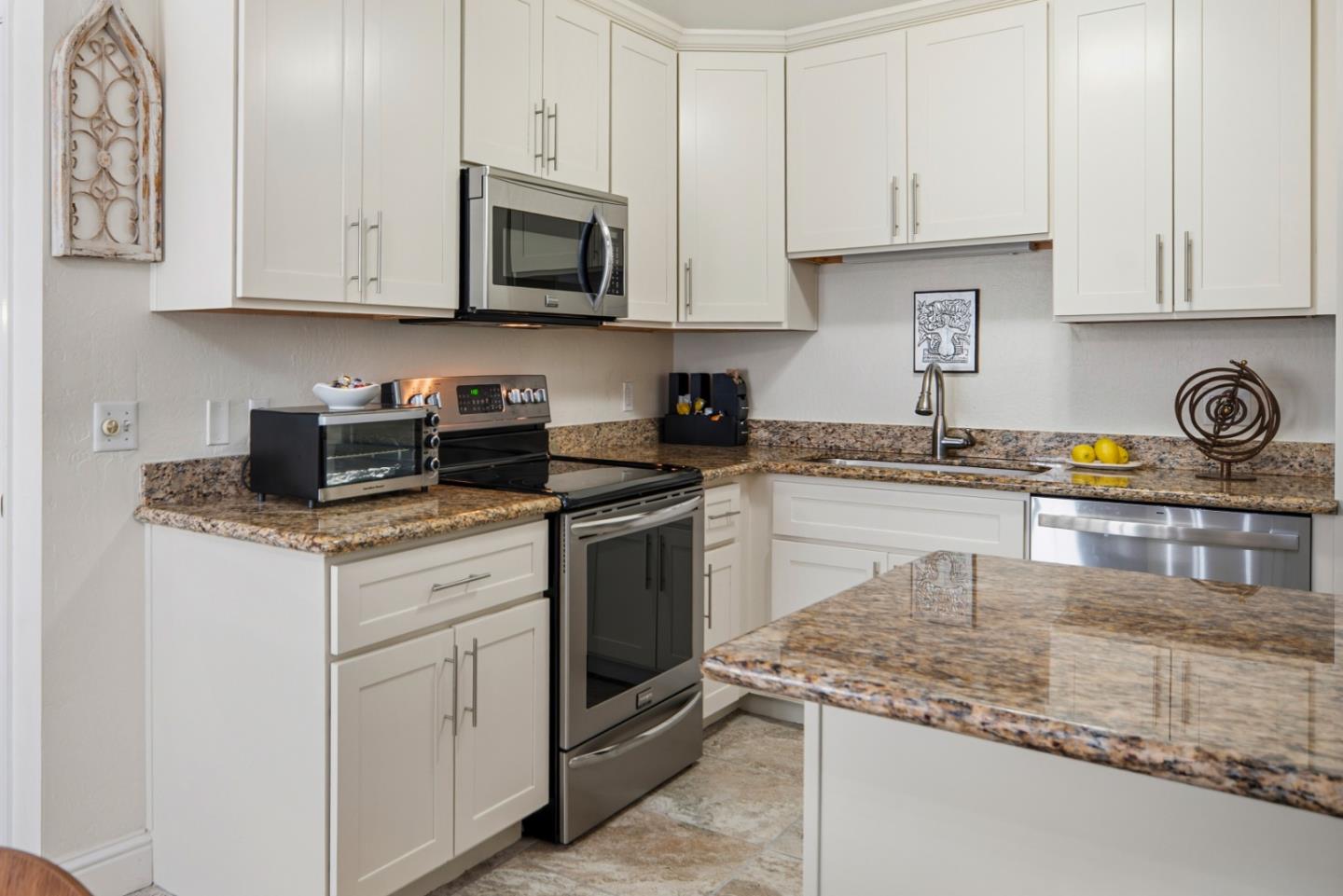 0 Mission 4 NE 5th Street 3N