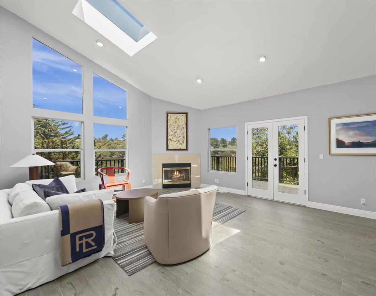 29 Los Encinos Drive