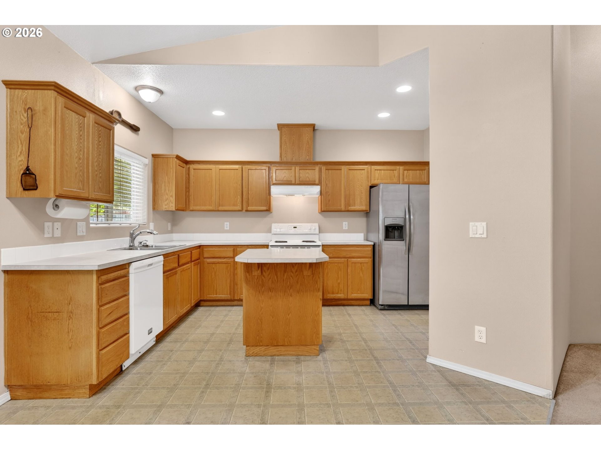 850 COLUMBIA DR