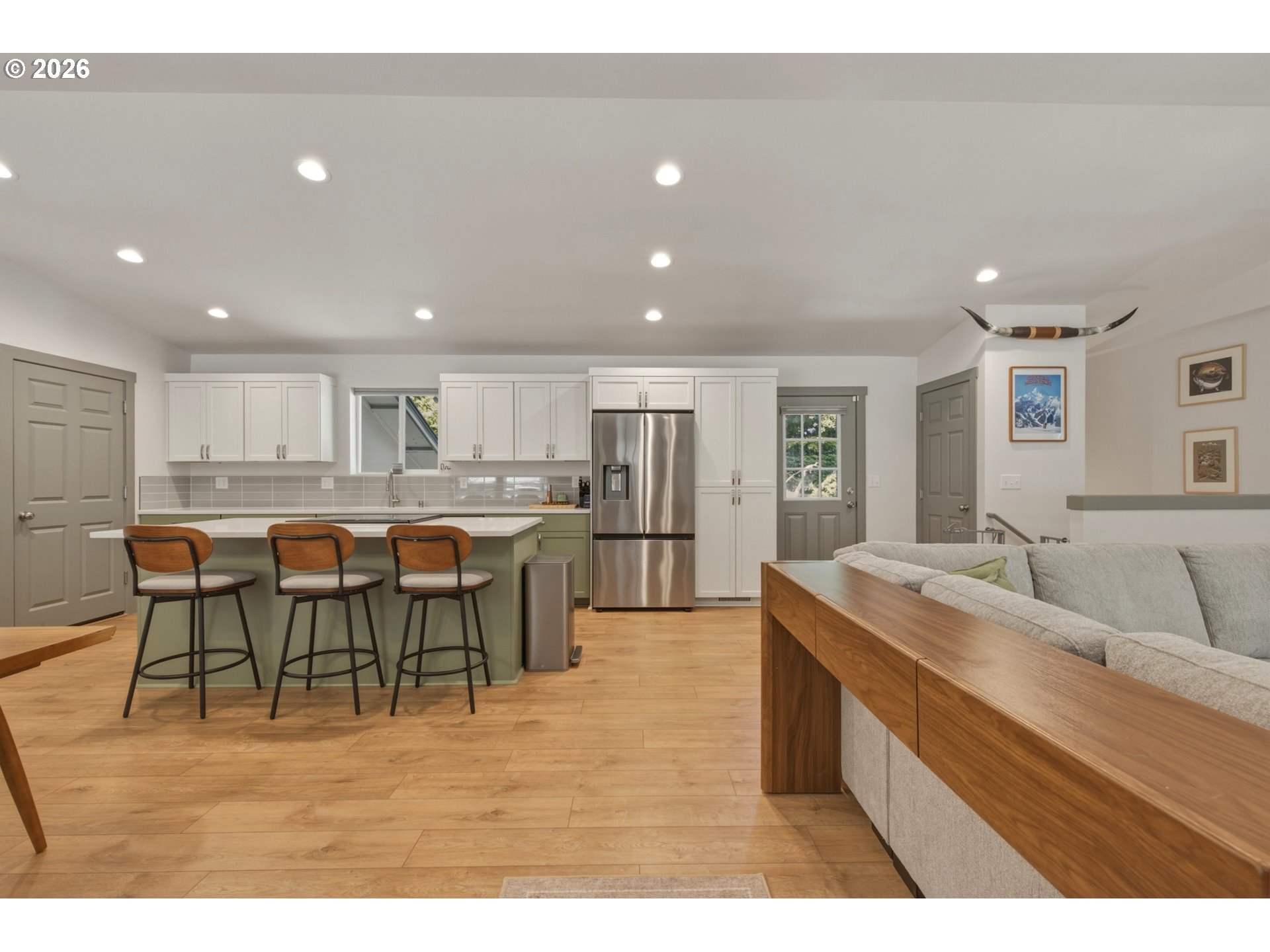 210 NE 45TH ST