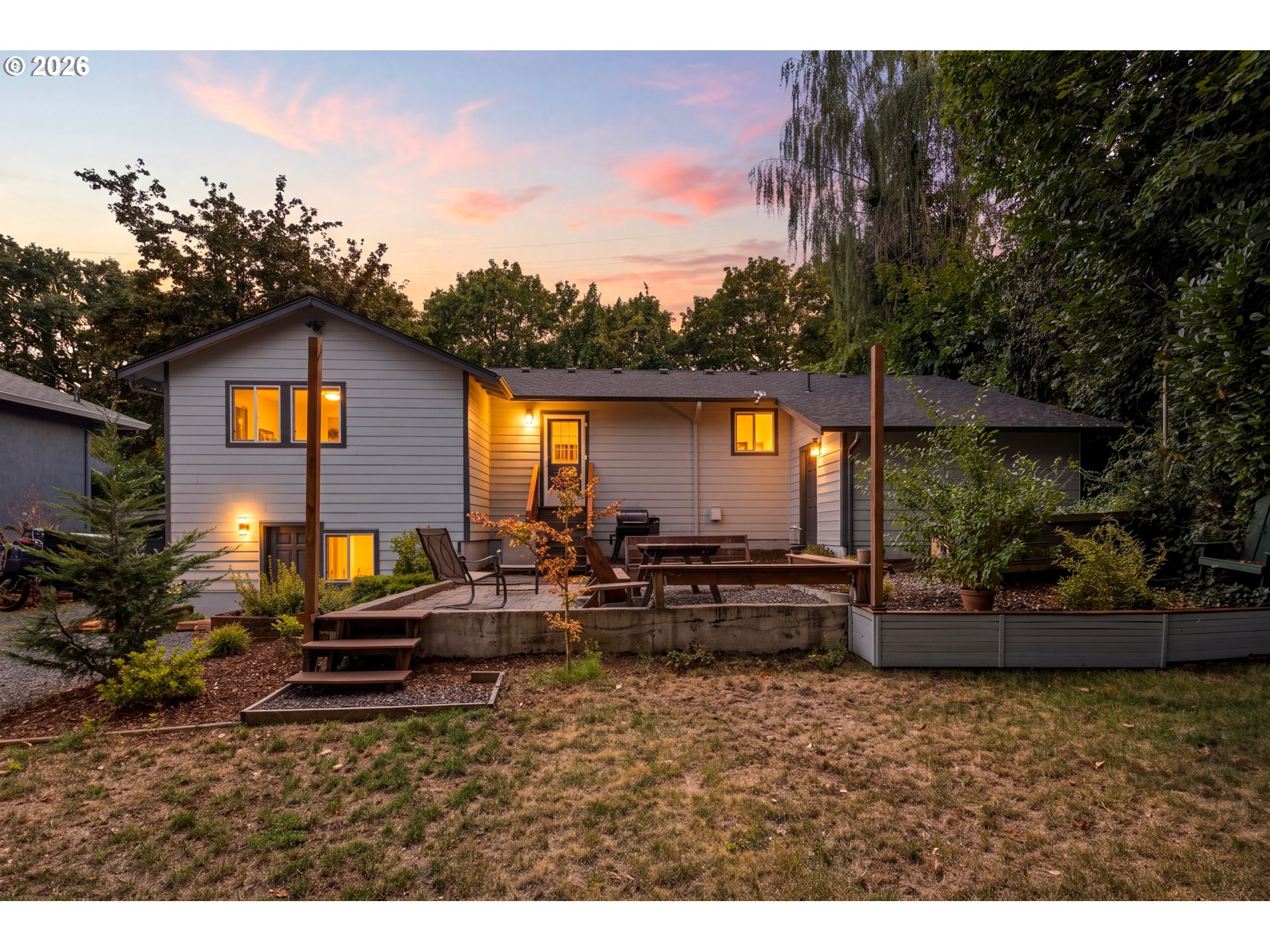 210 NE 45TH ST