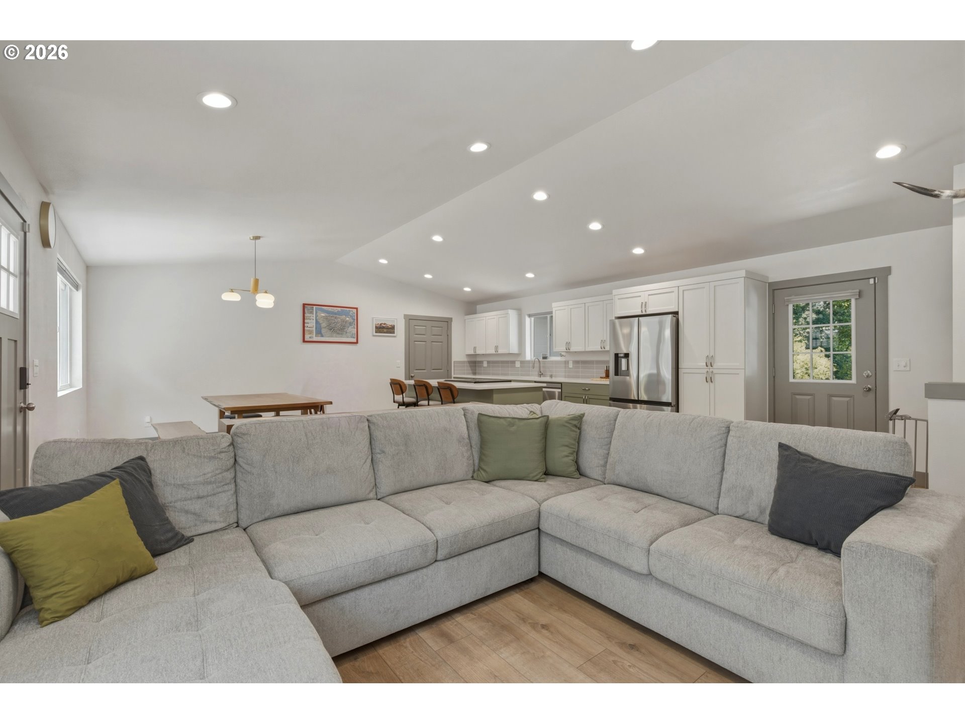 210 NE 45TH ST