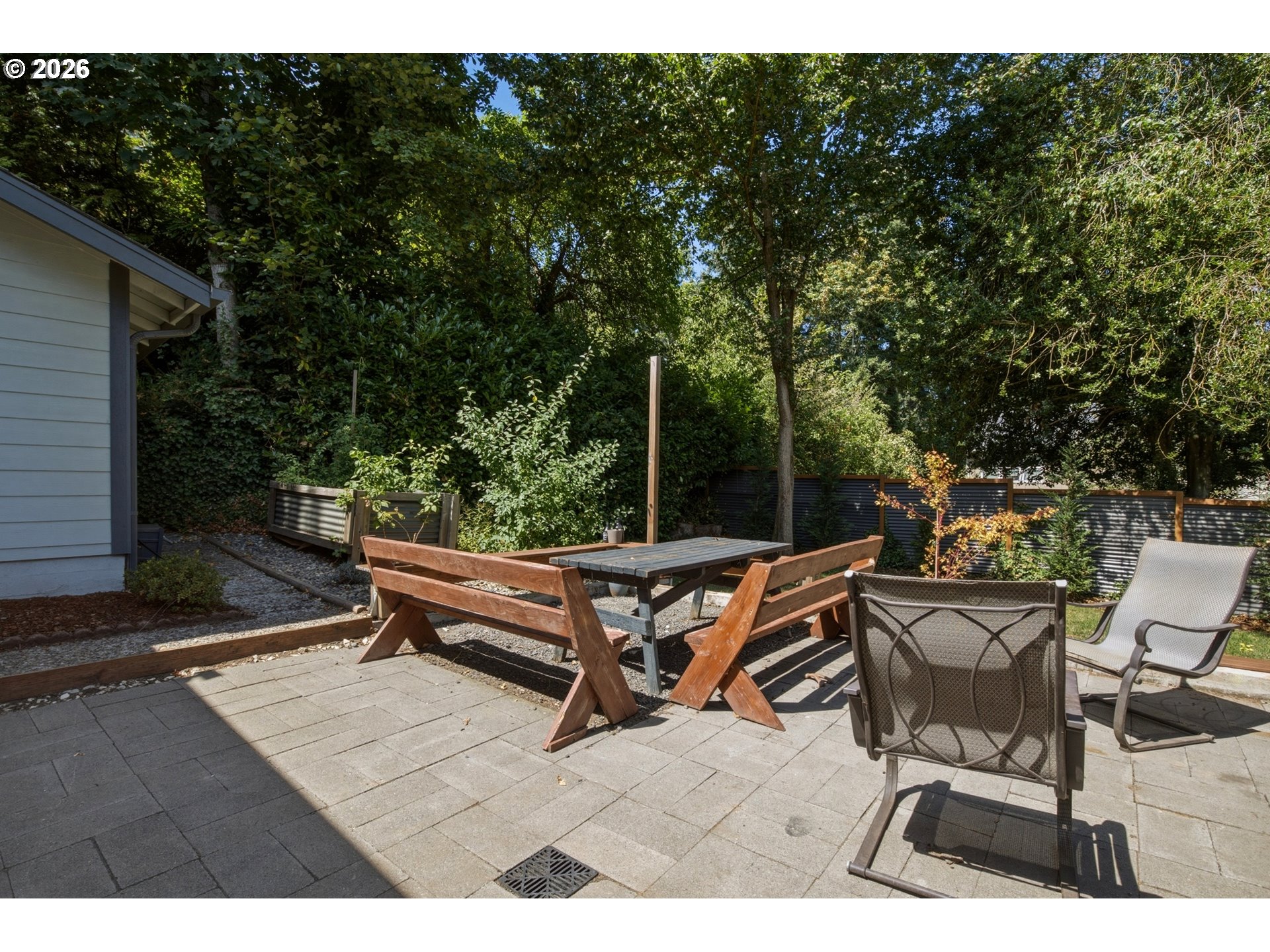 210 NE 45TH ST
