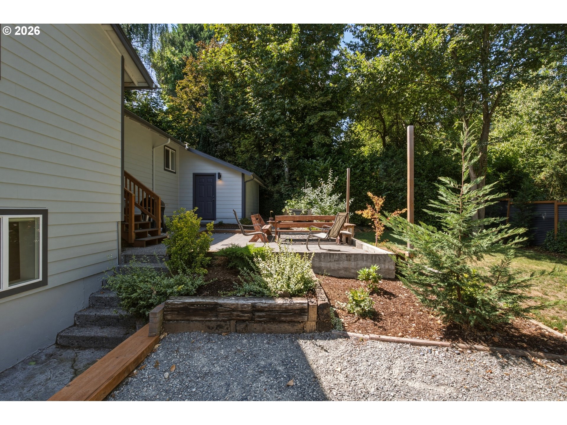 210 NE 45TH ST