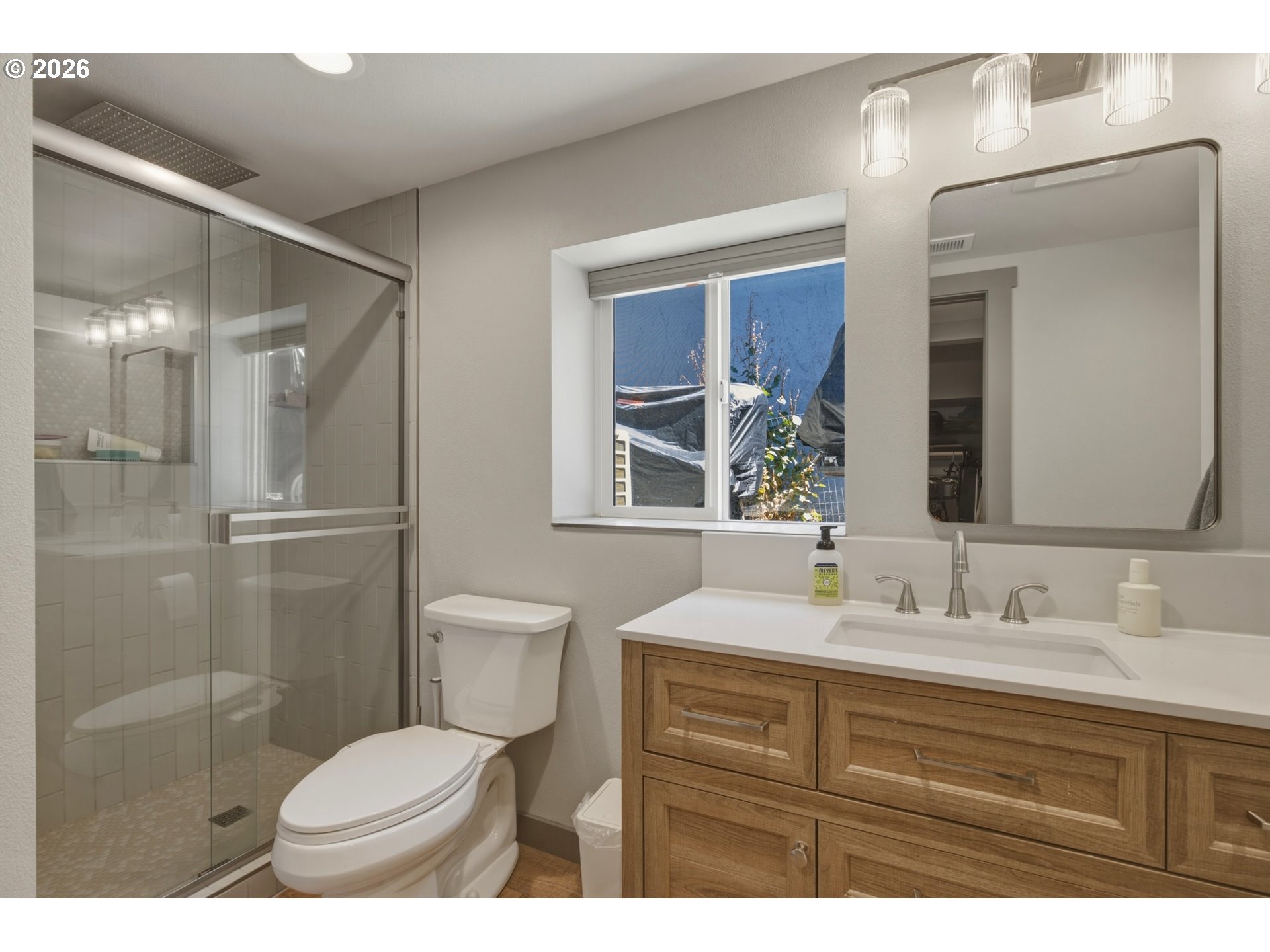 210 NE 45TH ST