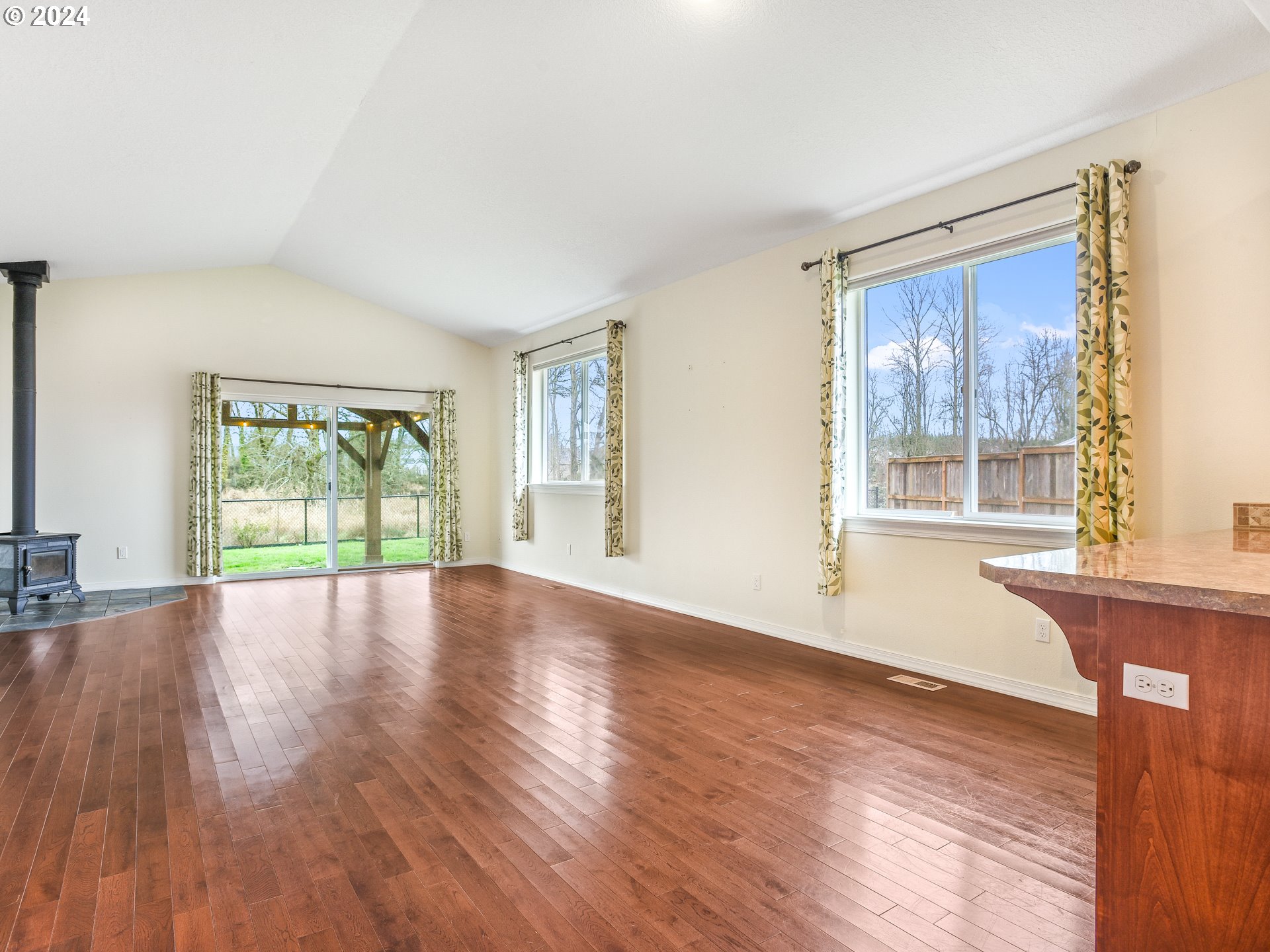 803 BOSTON CT