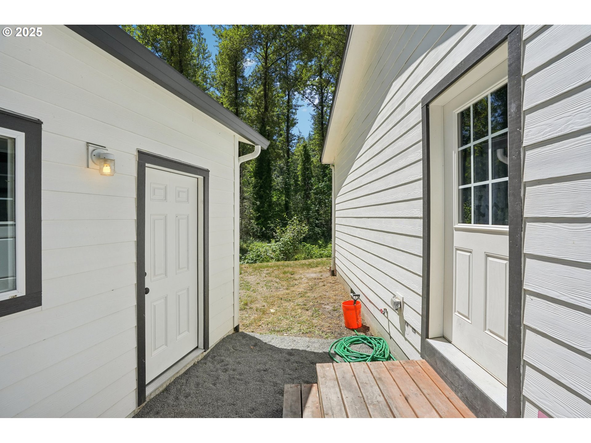 64314 E BARLOW TRAIL RD