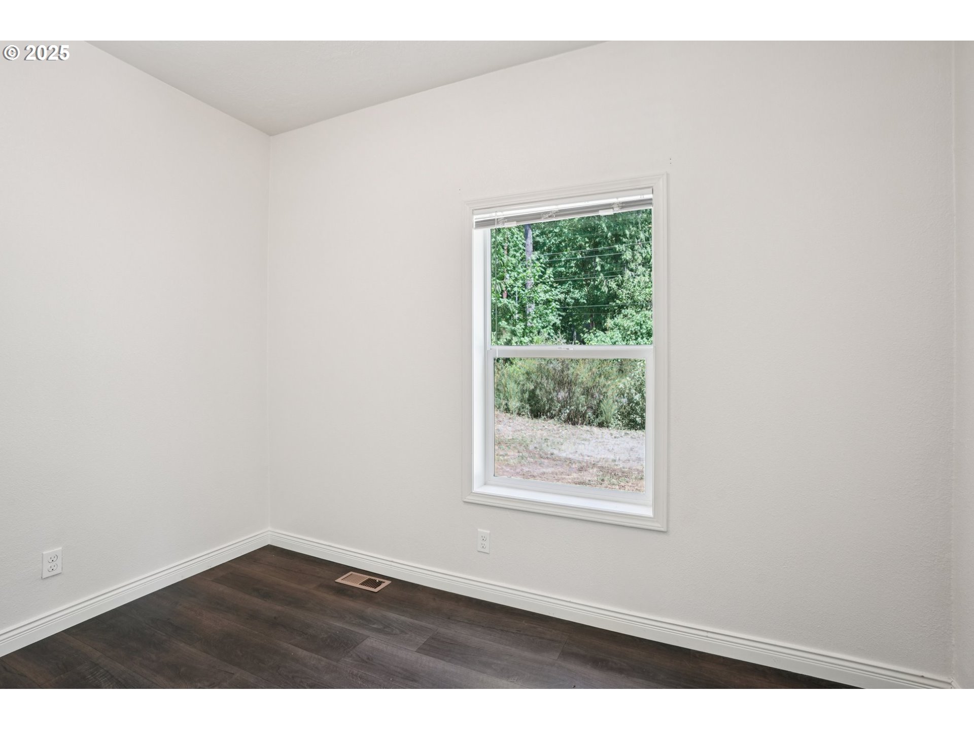 64314 E BARLOW TRAIL RD