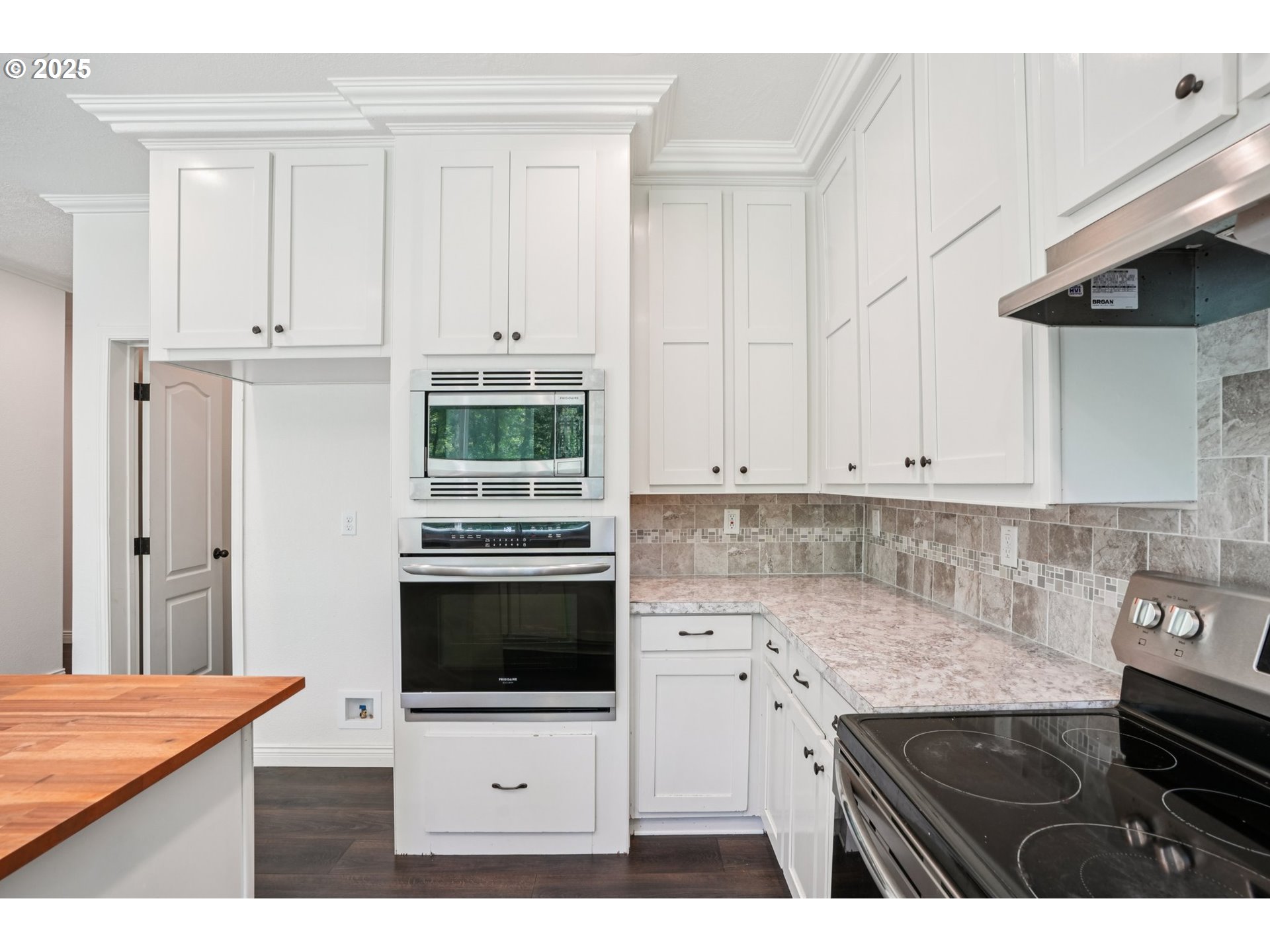 64314 E BARLOW TRAIL RD