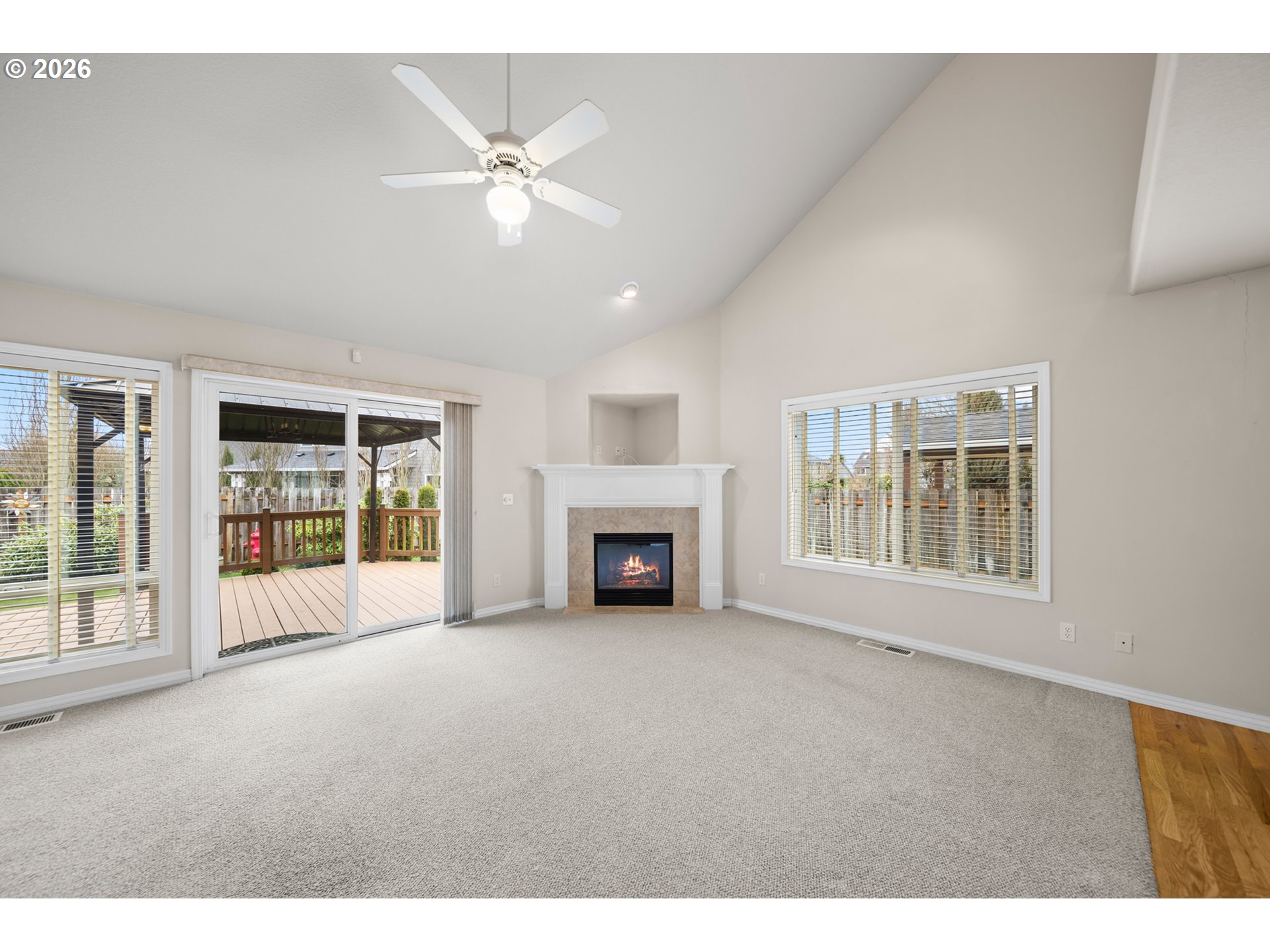 1579 S PEPPERWOOD ST