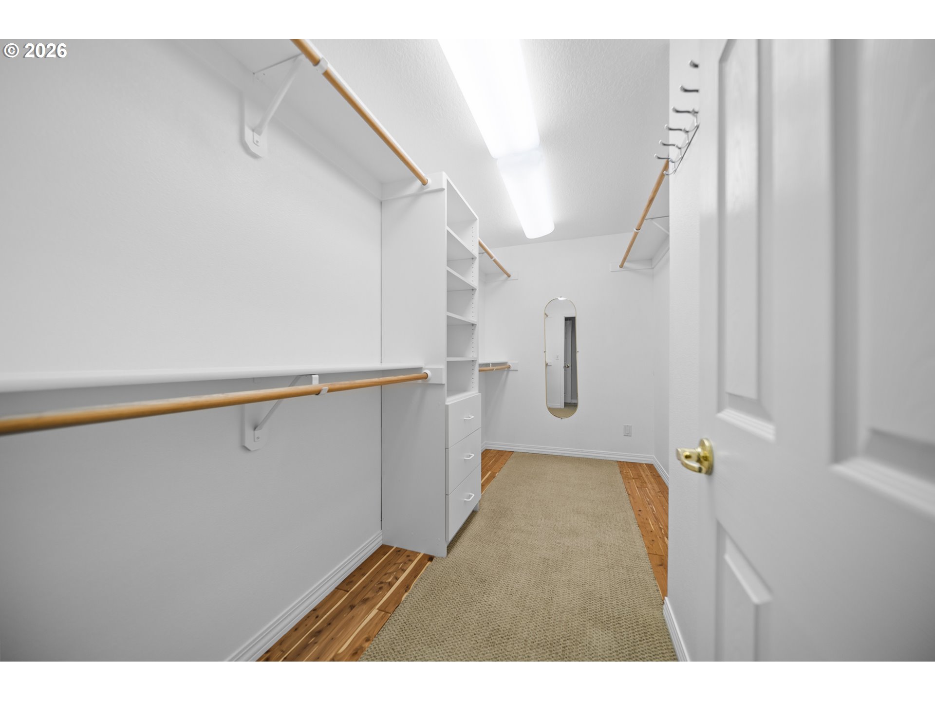 1579 S PEPPERWOOD ST