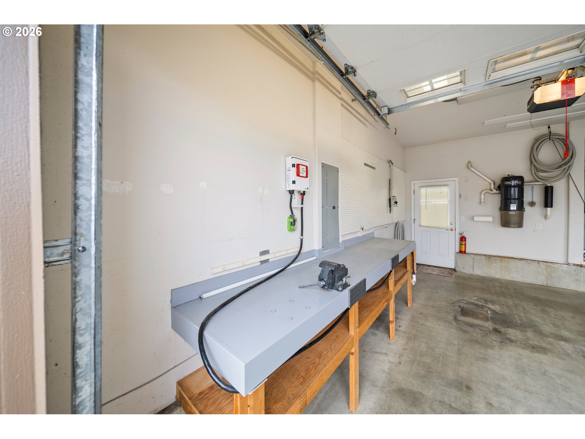 1579 S PEPPERWOOD ST