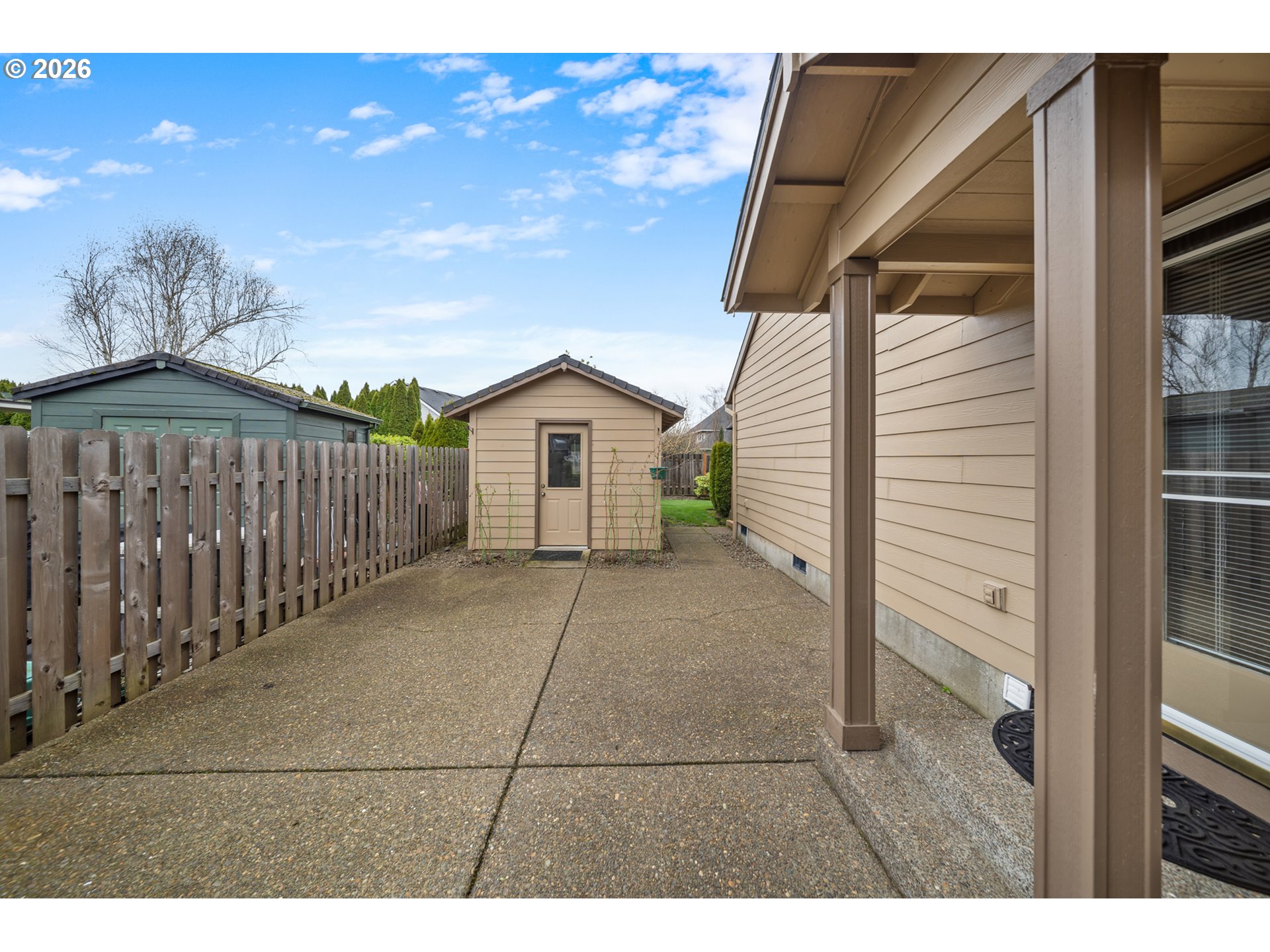 1579 S PEPPERWOOD ST